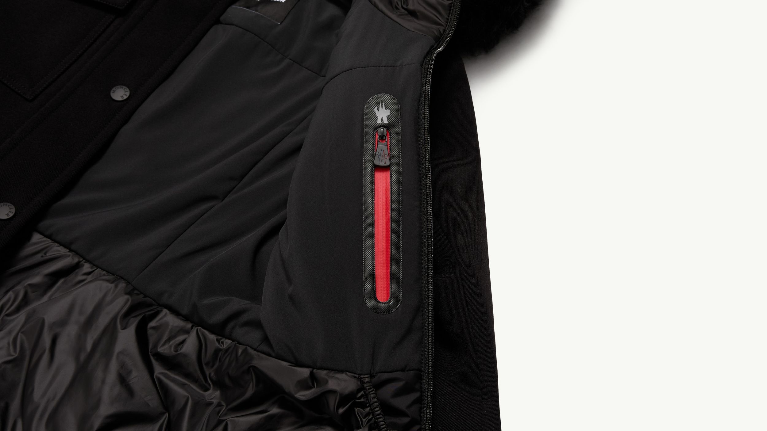 Slide 3 - Medientasche