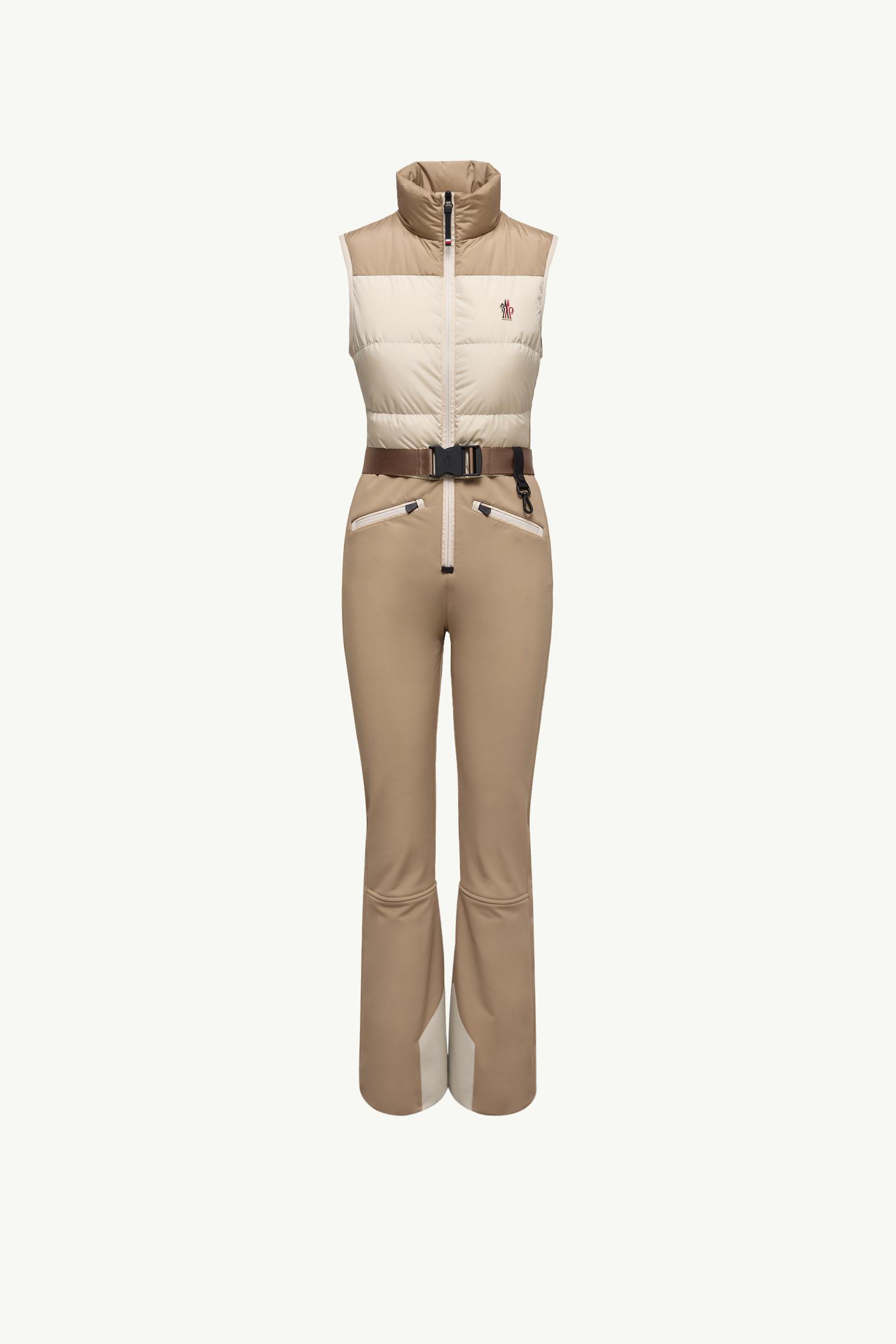 https://moncler-cdn.thron.com/api/v1/content-delivery/shares/dpx6uv/contents/K20982G000165983SP20_F/image/K20982G000165983SP20_F