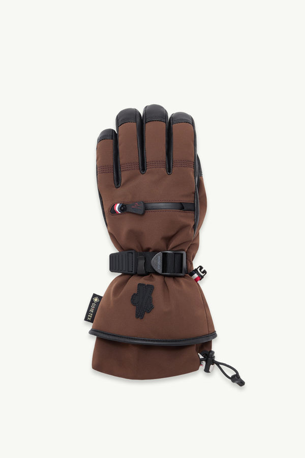 https://moncler-cdn.thron.com/api/v1/content-delivery/shares/dpx6uv/contents/K20983A00003597S5273_F/image/K20983A00003597S5273_F