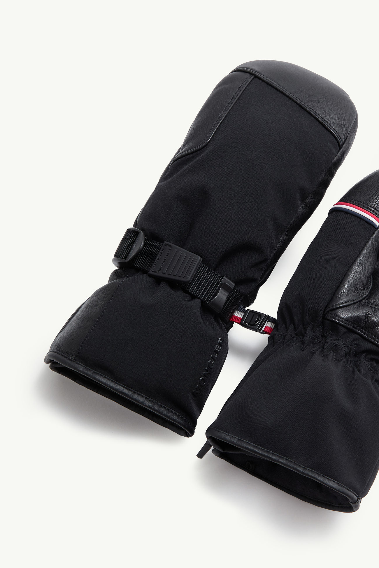 Gants matelassés Femmes Noir Moncler 4