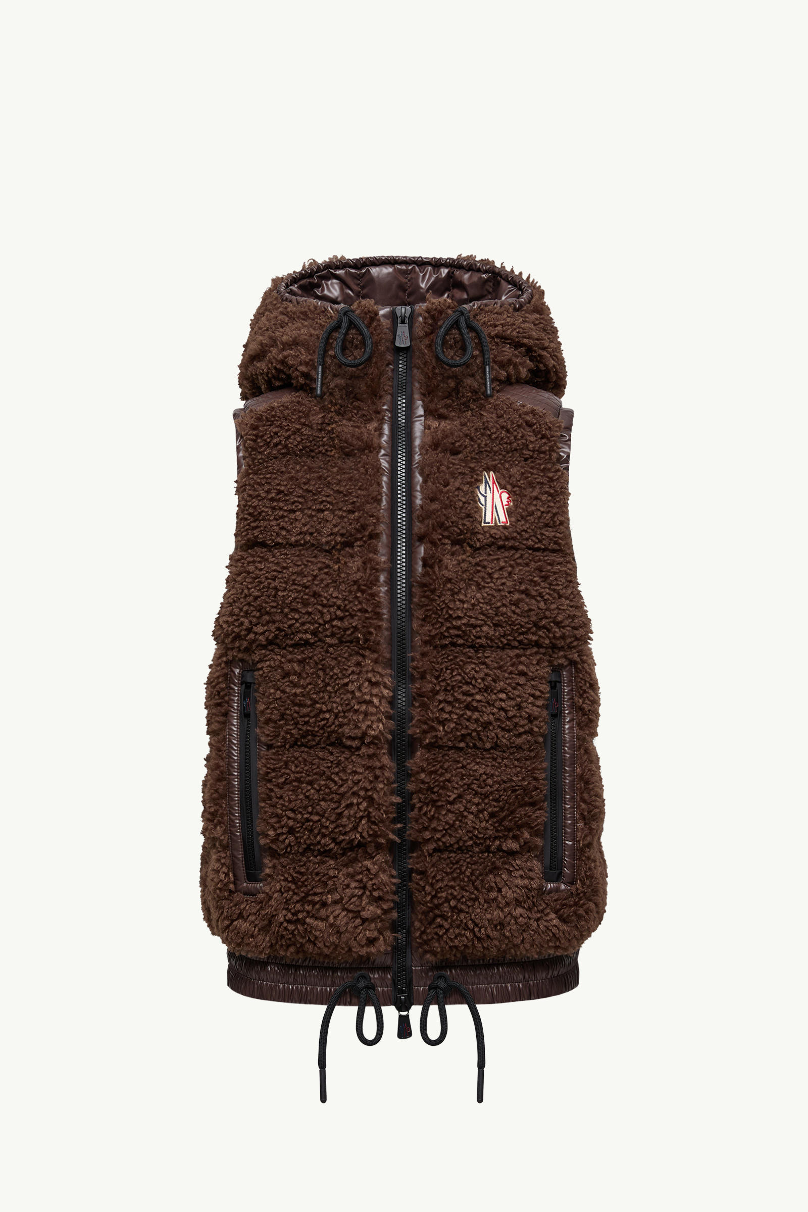 https://moncler-cdn.thron.com/api/v1/content-delivery/shares/dpx6uv/contents/K20988G00014899A9273_F/image/K20988G00014899A9273_F