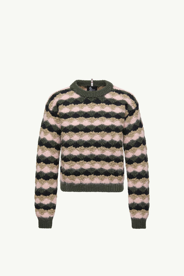 https://moncler-cdn.thron.com/api/v1/content-delivery/shares/dpx6uv/contents/K20989C00001M8099P85_F/image/K20989C00001M8099P85_F