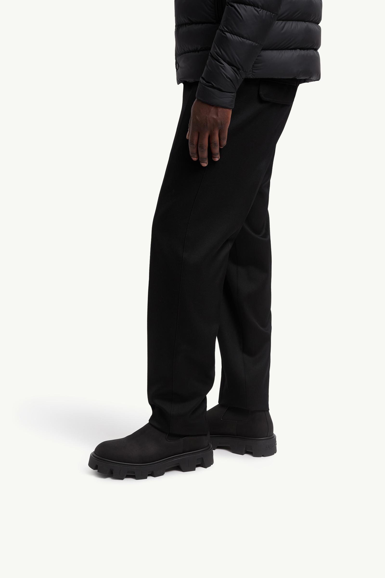Peak City Nubuck Chelsea Boots Men Black Moncler 1