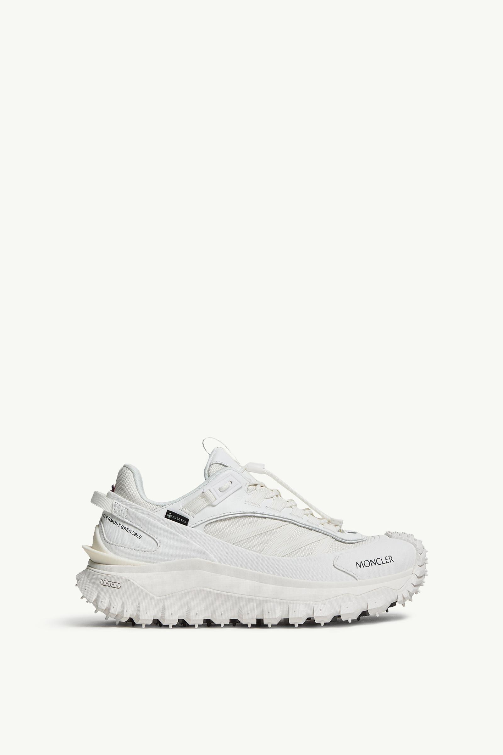 スニーカー MONCLER White fabric Trailgrip GTX sneakers Trailgrip GTX sneakers in white - Moncler | Mytheresa