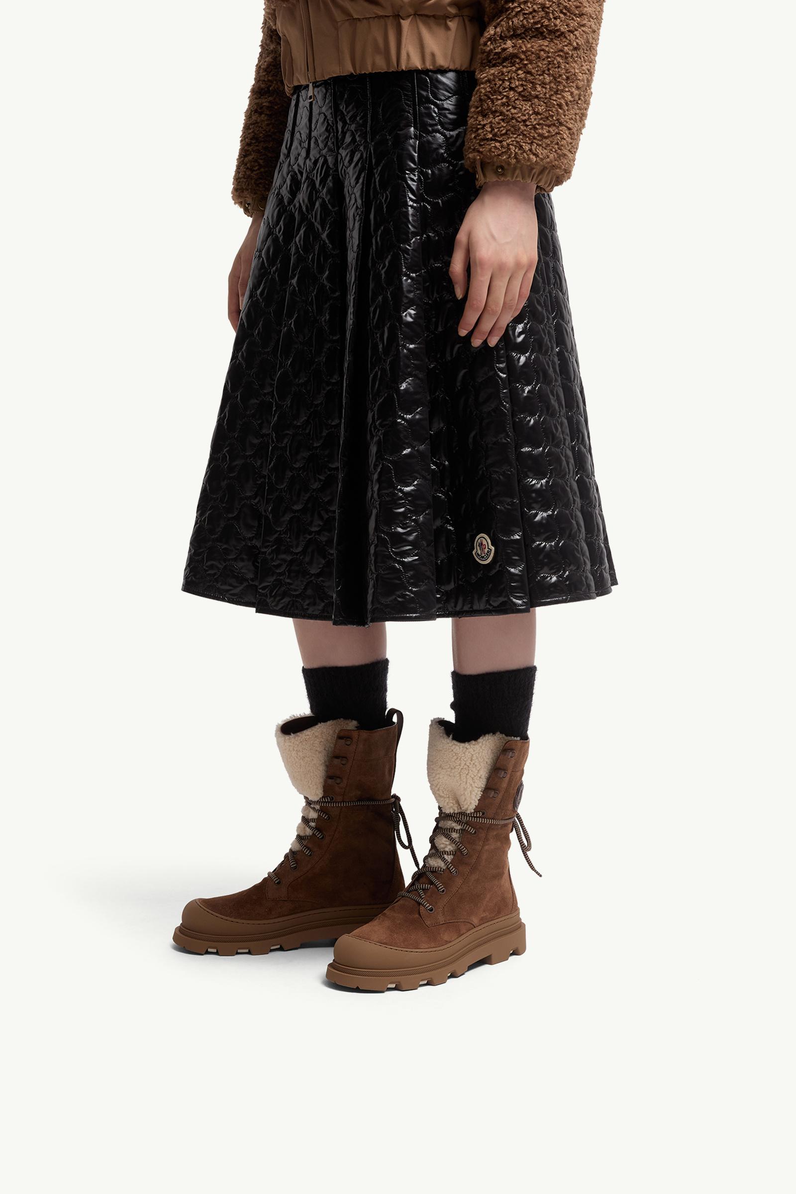 MONCLER ブラウン ムートンブーツ Brown Vera High Suede & Shearling Lace-Up Boots - Boots for Women