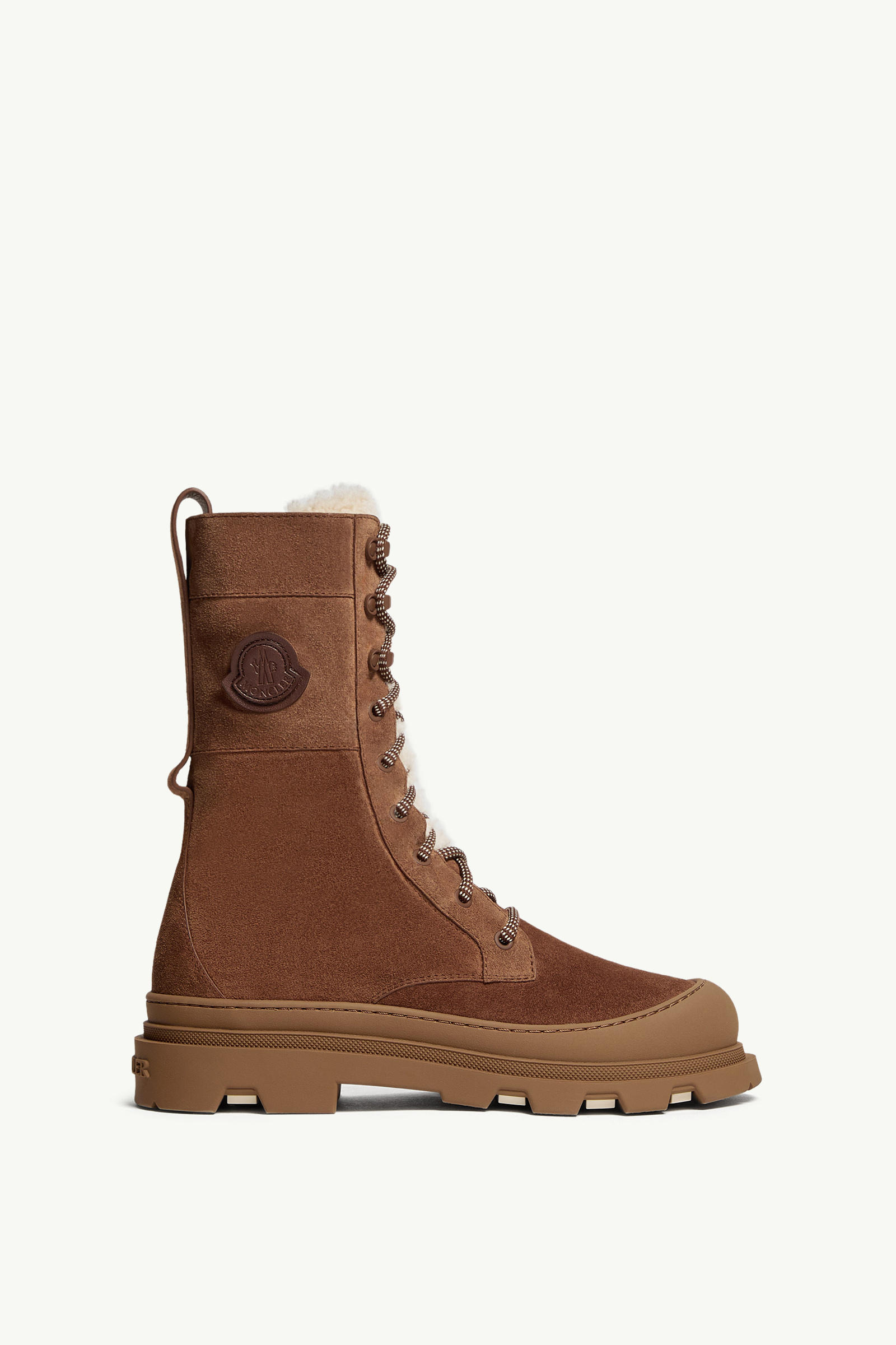 https://moncler-cdn.thron.com/api/v1/content-delivery/shares/dpx6uv/contents/K209B4F00150M754227B_F/image/K209B4F00150M754227B_F