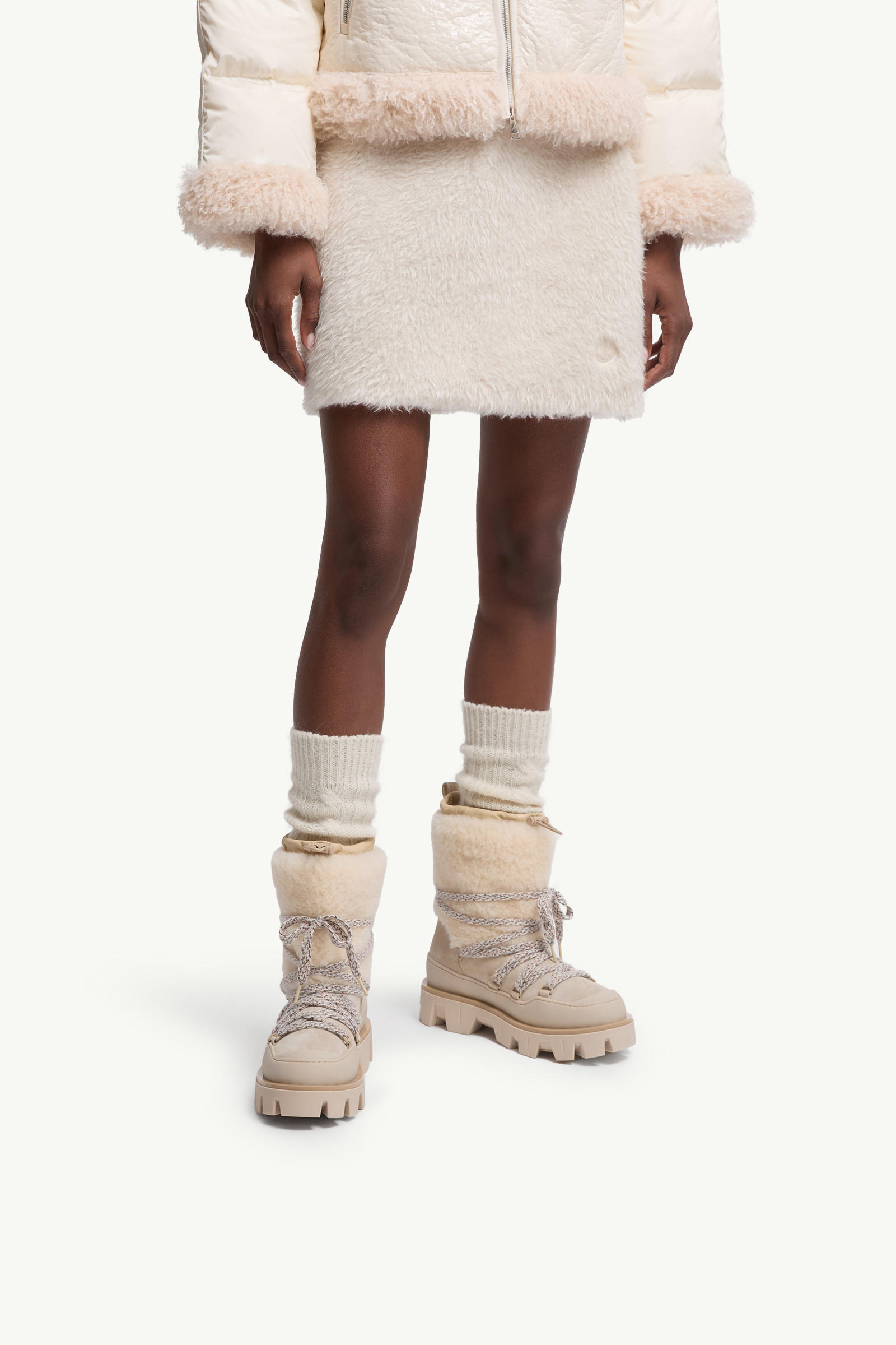 Botas de lana de oveja joven y ante Peak Après Mujer Beige Claro Moncler 1