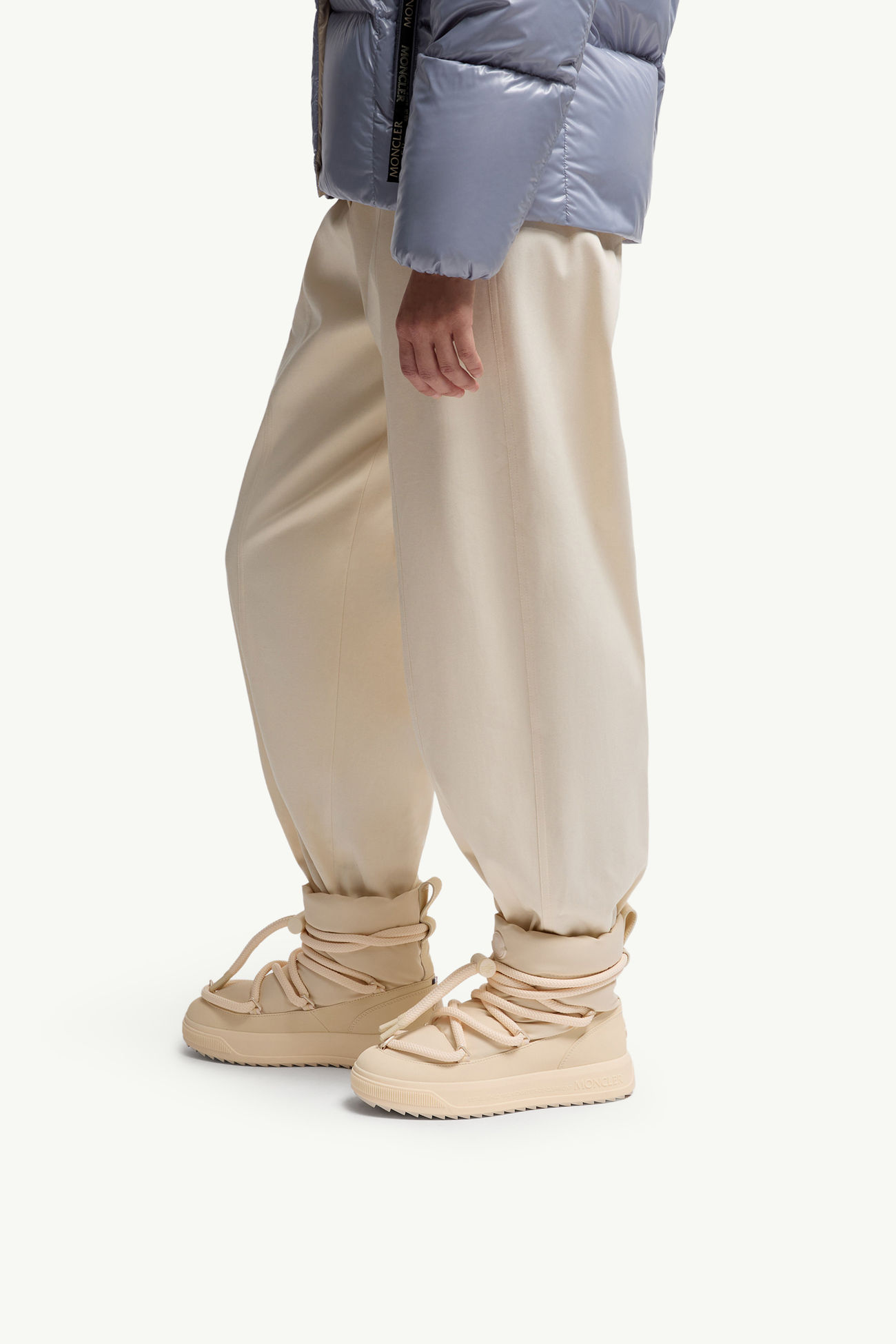 Moncler Altive Mid スノーブーツ レディース ライトベージュ Moncler 1