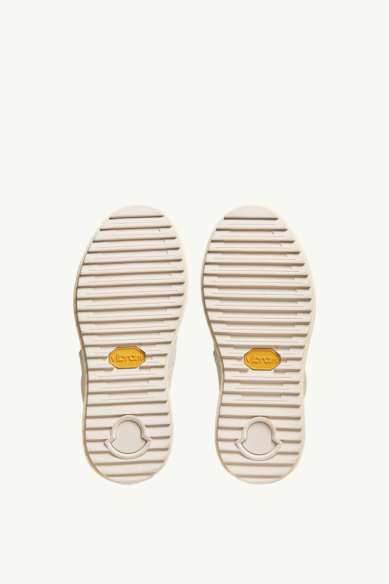 ライトベージュ Moncler Altive Mid スノーブーツ : ブーツ 向けの