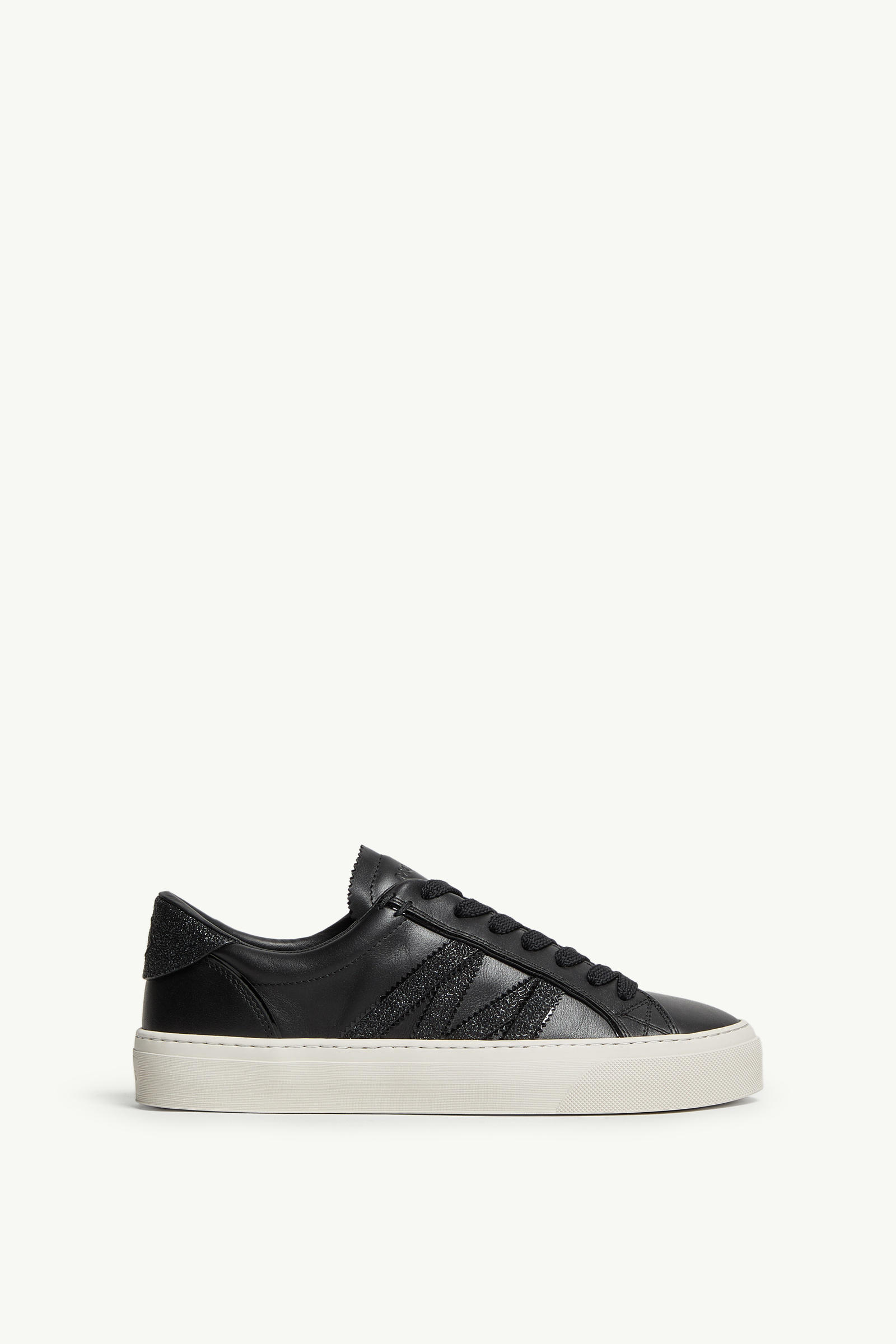 https://moncler-cdn.thron.com/api/v1/content-delivery/shares/dpx6uv/contents/K209B4M00070M7231999_F/image/K209B4M00070M7231999_F