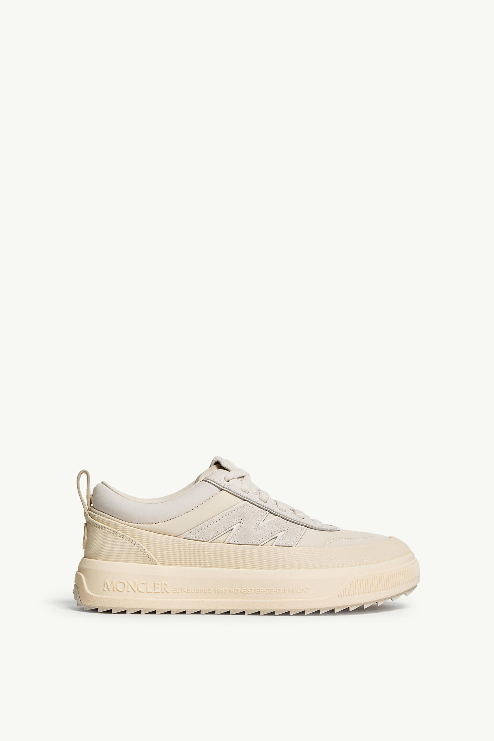 https://moncler-cdn.thron.com/api/v1/content-delivery/shares/dpx6uv/contents/K209B4M00160M709121I_F/image/K209B4M00160M709121I_F