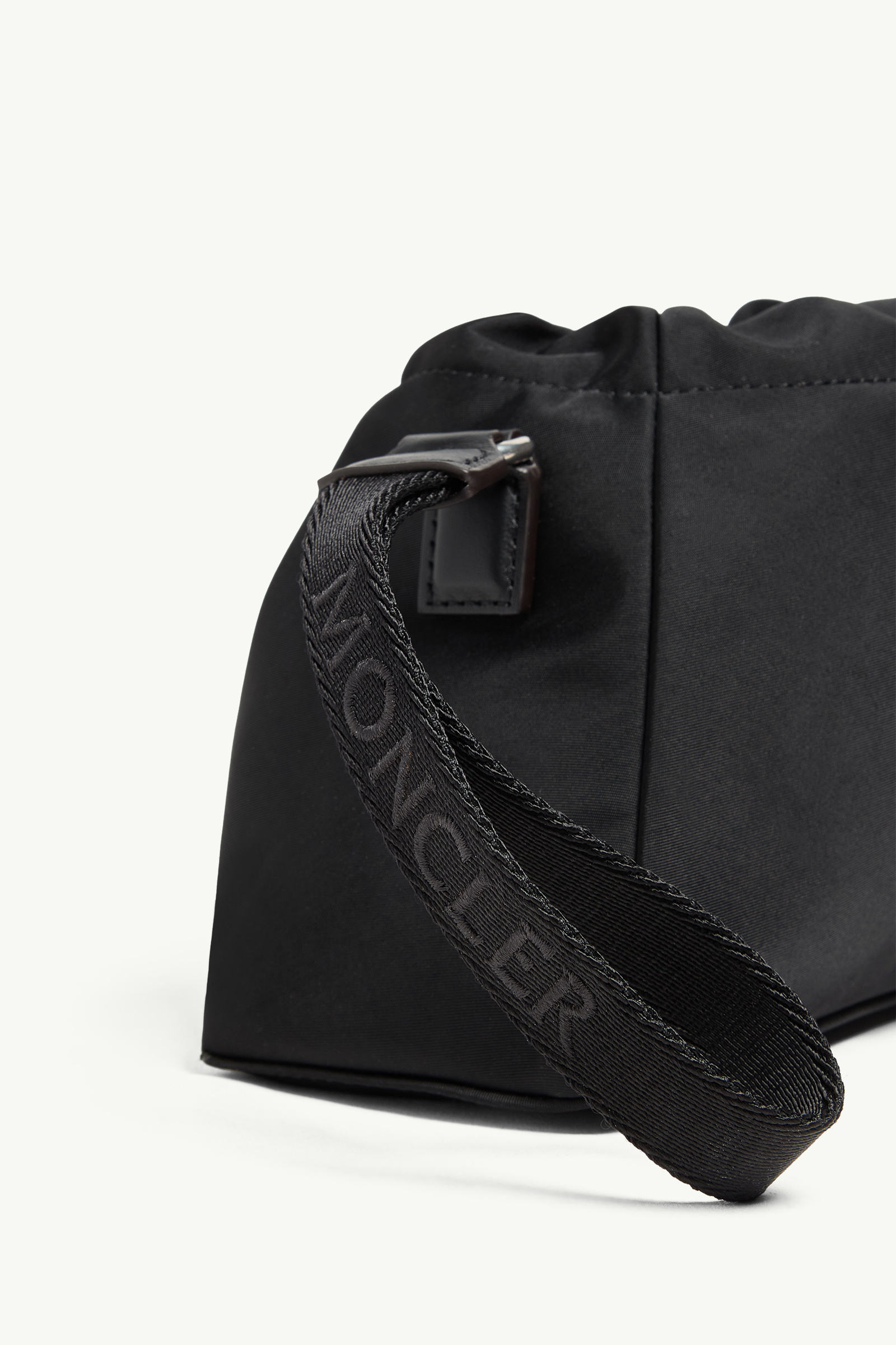 Trick Water-Repellent Pouch Gender Neutral Black Moncler 5