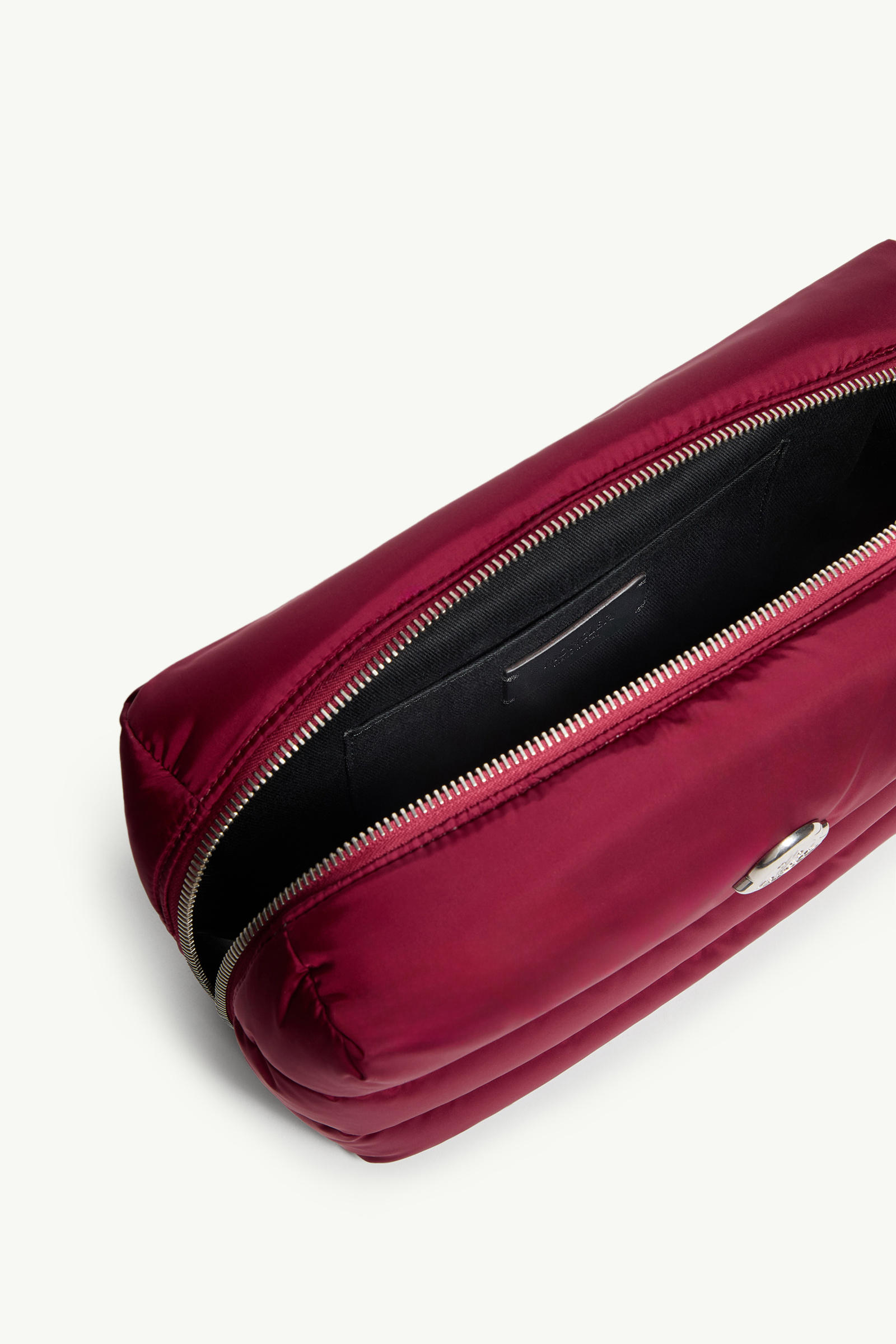 Caradoc Quilted Beauty Case Gender Neutral Dark Red Moncler 3