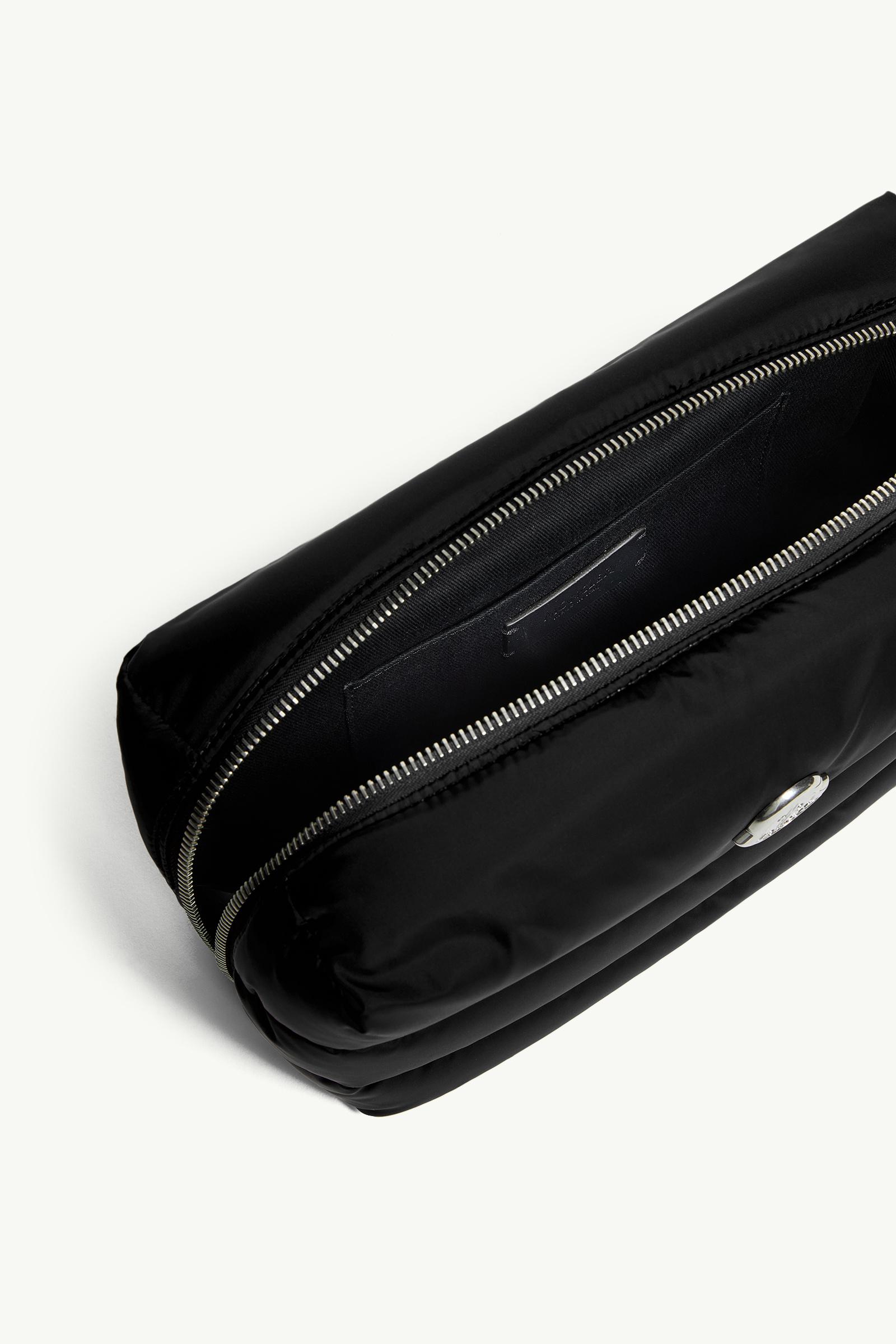 クラッチバッグ MONCLER Moncler Caradoc Beauty Case Black Caradoc Quilted Beauty Case - Bags & Small Accessories
