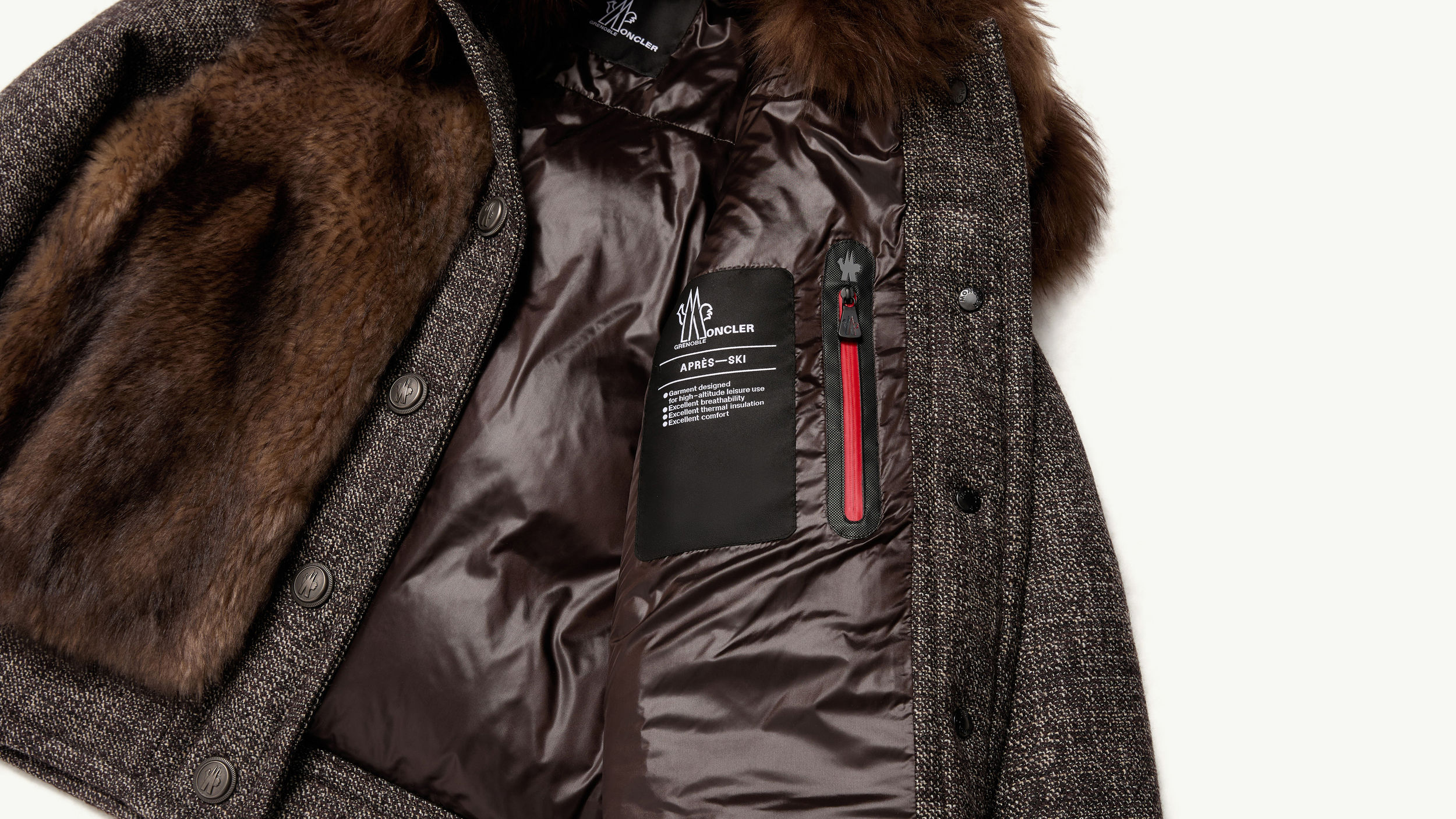 Slide 3 - Bolsillo para dispositivos electrónicos