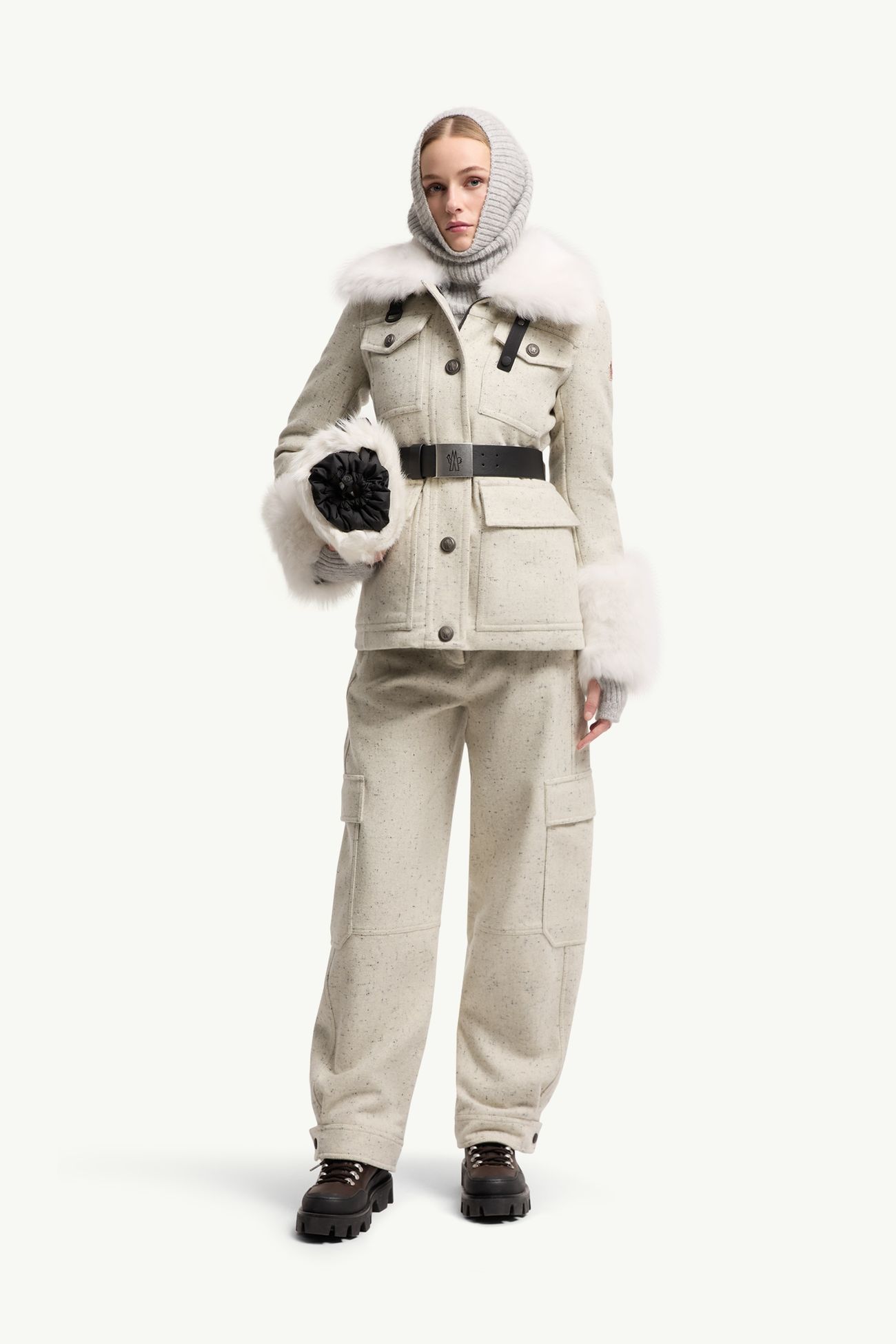 Devez女士羊毛面料和饰边羽绒户外夹克外套 女士 白色 Moncler 0