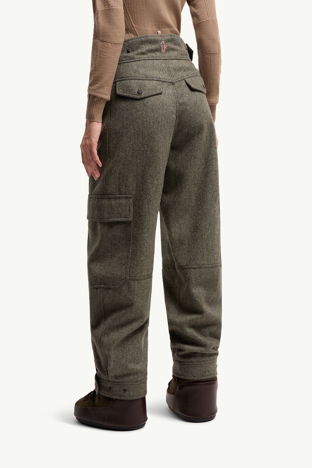Pantaloni cargo in gabardine di lana Donna Verde Oliva Moncler 4