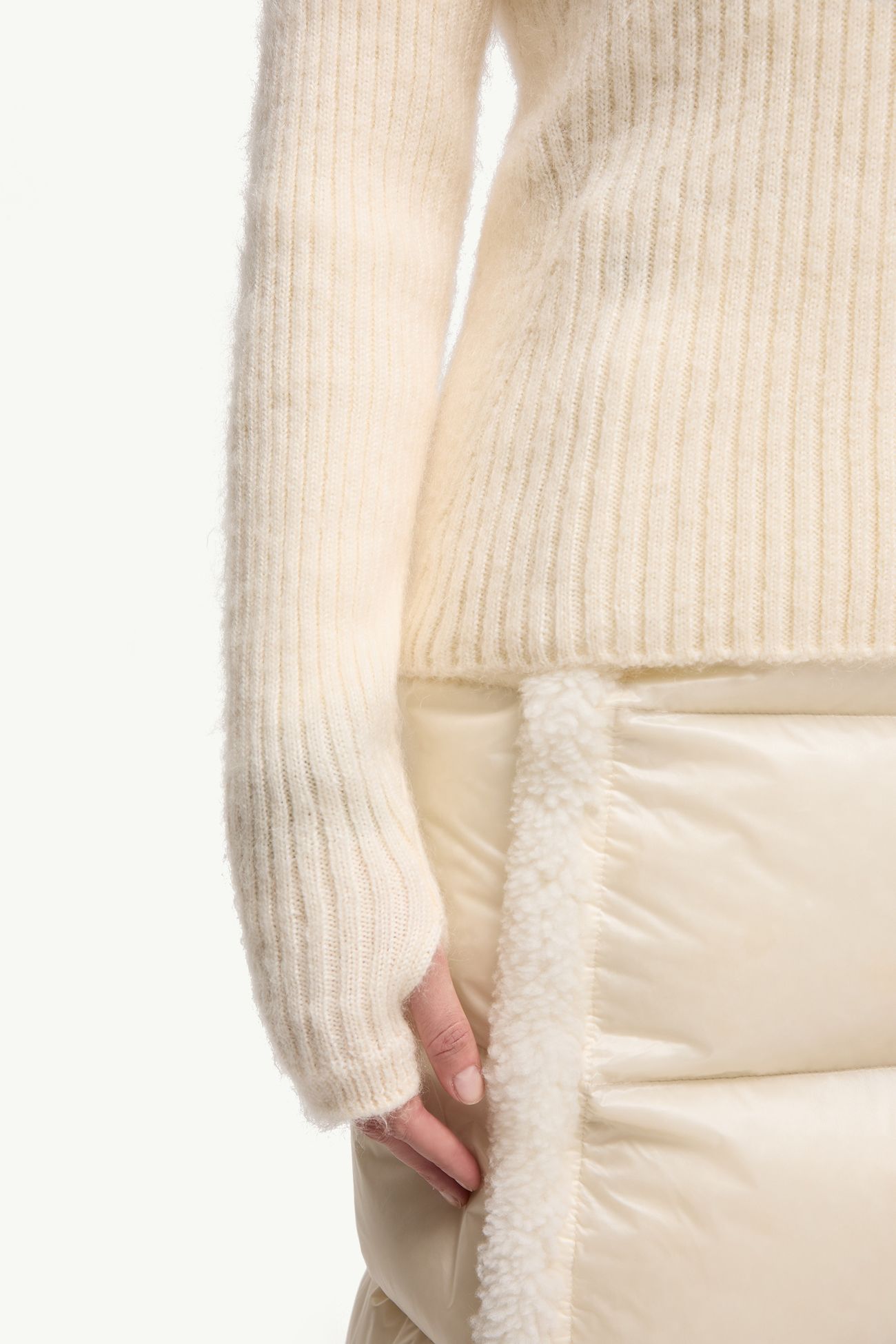 Rollkragenpullover aus einer Wolle-Mohair-Mischung Damen Weiß-Elfenbein Moncler 5