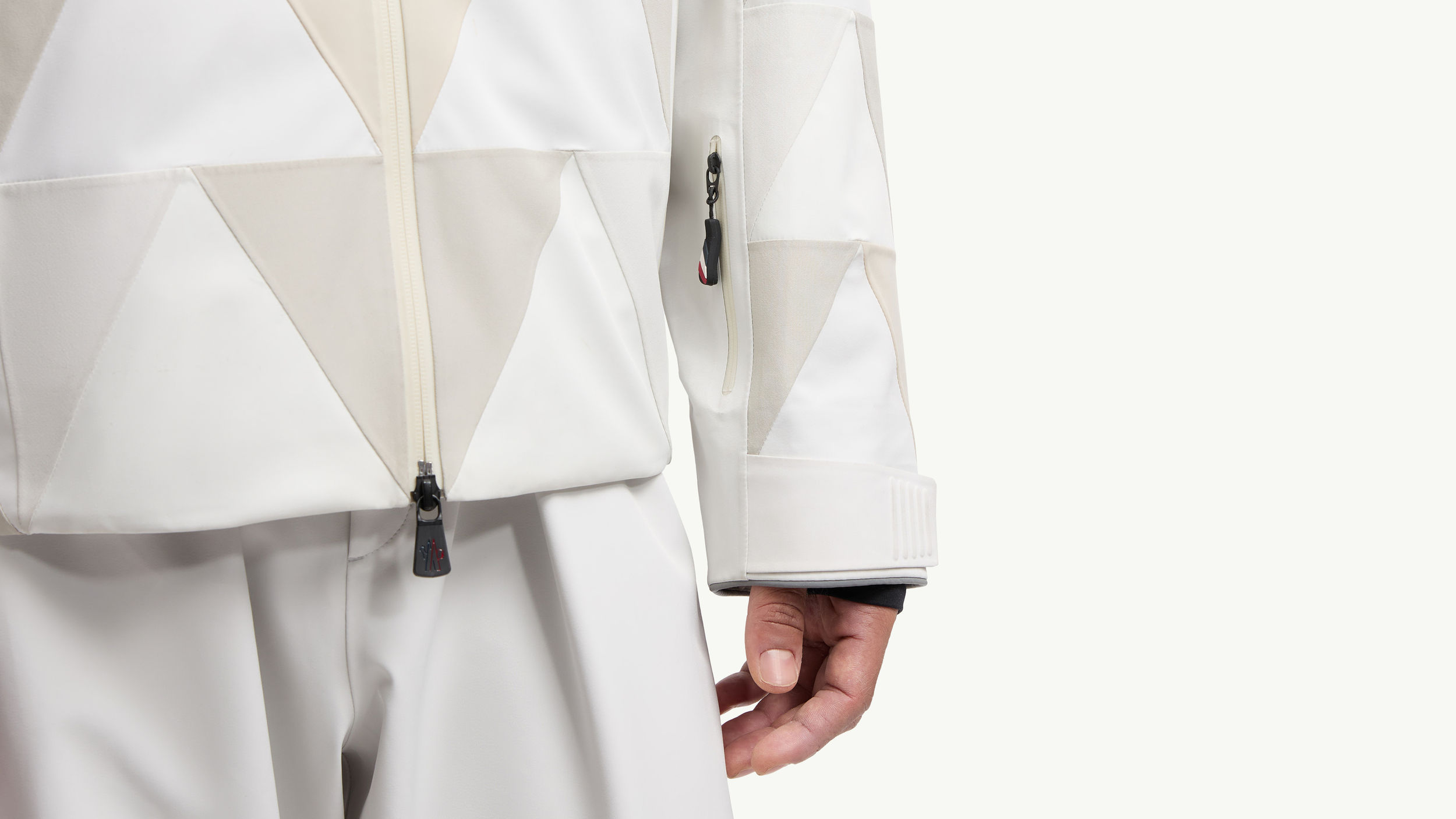 Slide 3 - Skipass-Tasche