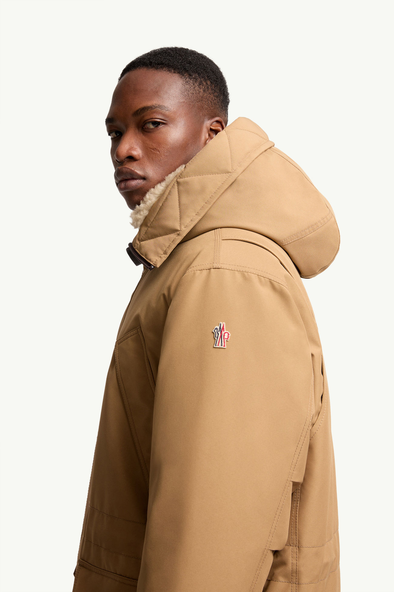 Giacca da sci lunga imbottita in GORE-TEX® laminato Foux con cappuccio Uomo Beige Cammello Moncler 1