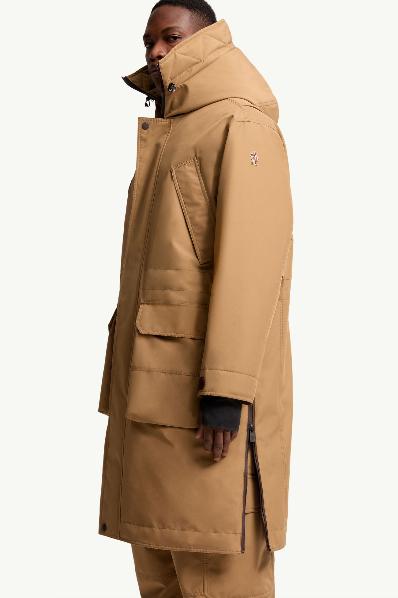 Plumífero de esquí largo con capucha de GORE-TEX laminado Foux Hombre Beige Camel Moncler 5