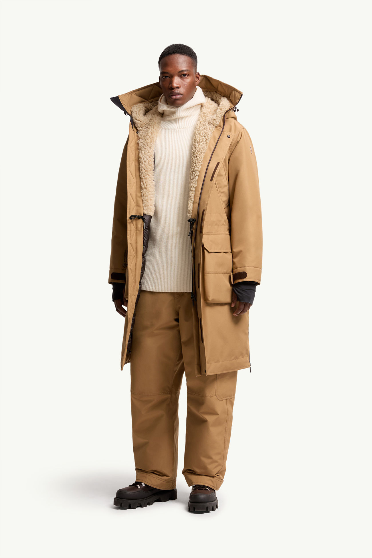 Salopette de ski matelassée en GORE-TEX laminé Hommes Beige Chameau Moncler 0