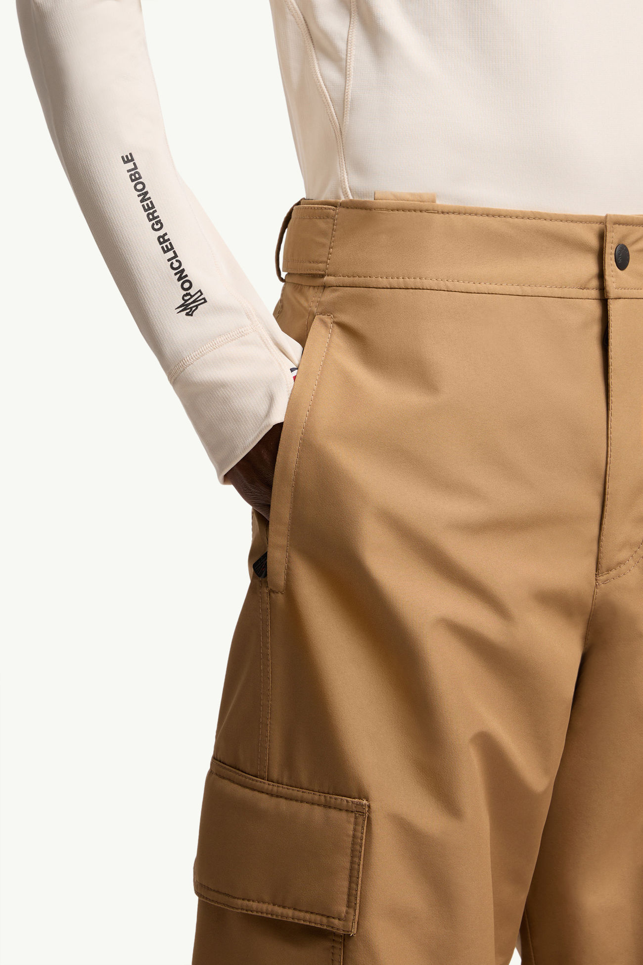 Salopette da sci imbottita in GORE-TEX laminato Uomo Beige Cammello Moncler 6