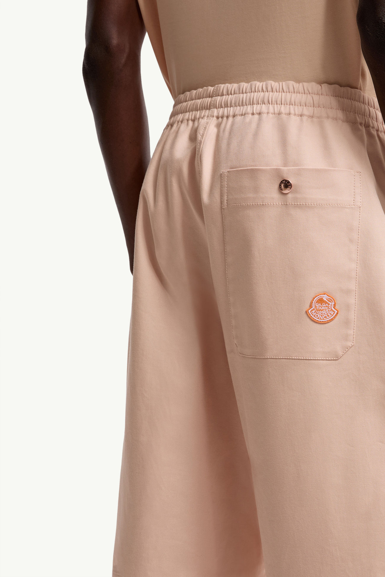 Pantaloni Moncler x Gilga Farm by Donald Glover in gabardine di cotone Uomo Rosa Pesca Moncler 6