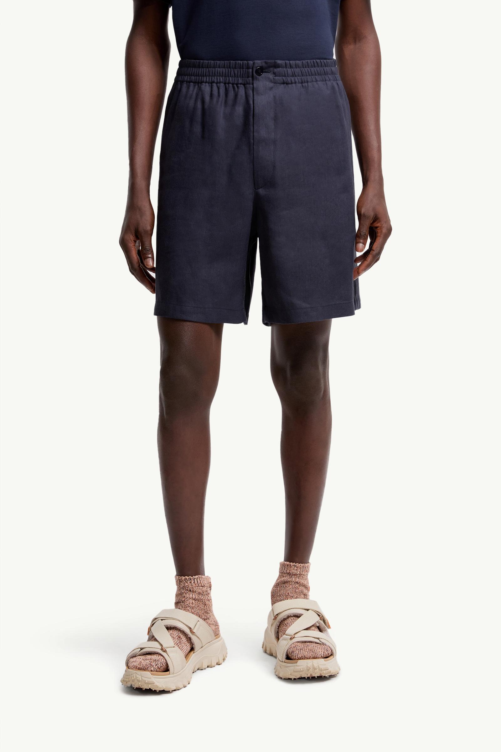 MONCLER 希少サイズ 56 イージー チノパン ネイビー ナイロン切り替え Navy Blue Moncler x Gilga Farm by Donald Glover Linen Blend Shorts
