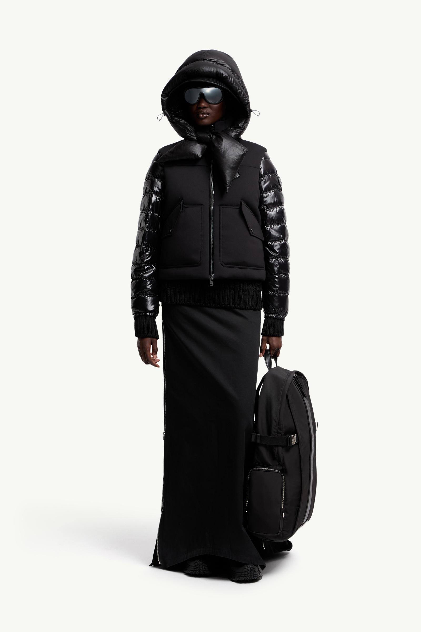 黑色Moncler x EE72 by Edward Enninful Otis女士羽绒马甲