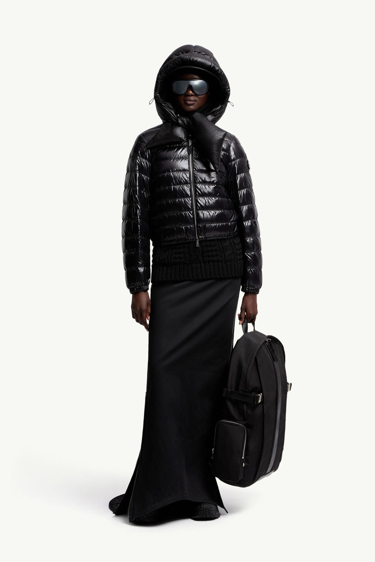 Moncler x EE72 by Edward Enninful Knut 쇼트 다운 재킷 여성 블랙 Moncler 0