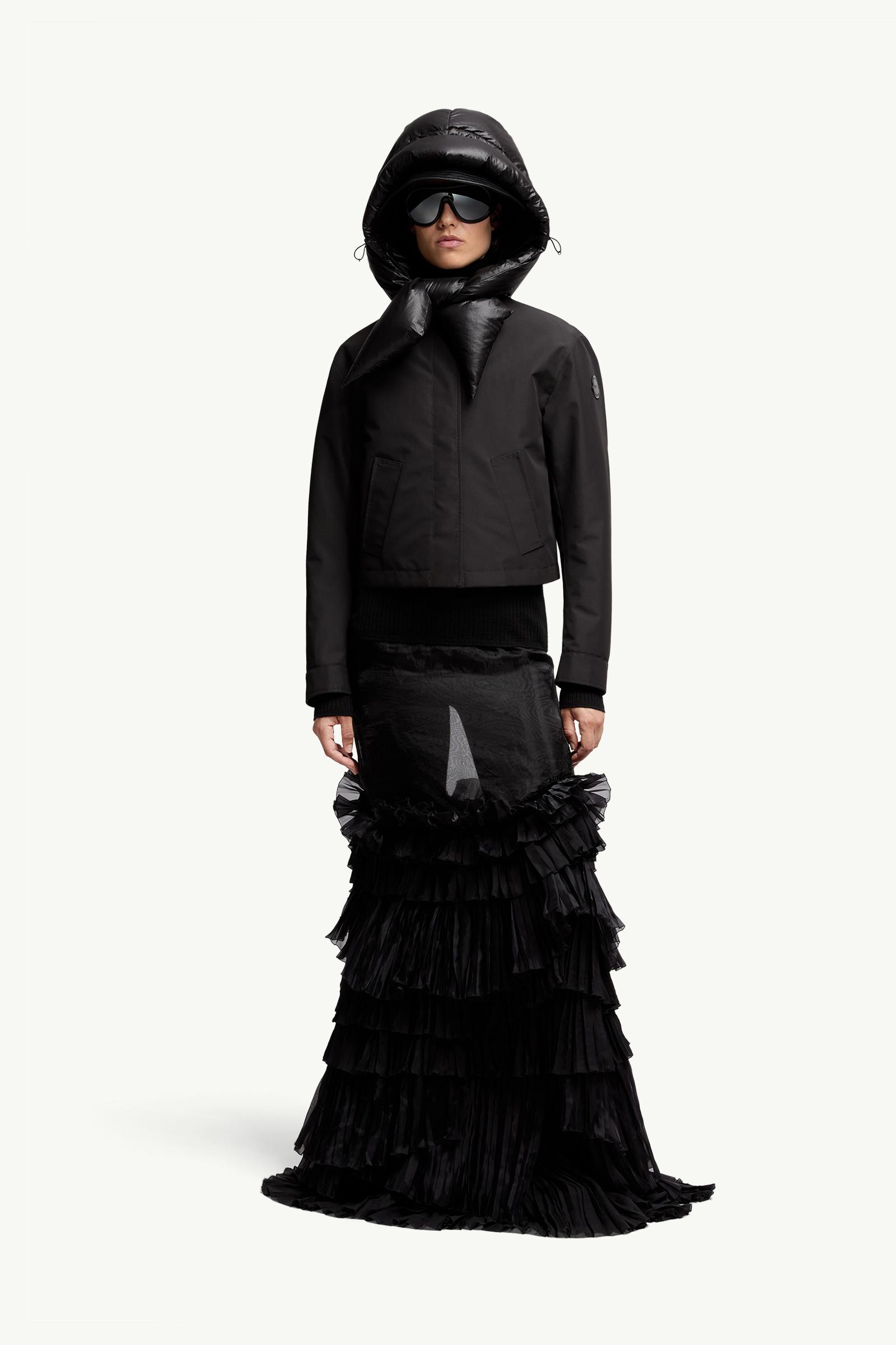 ブラック Moncler x EE72 by Edward Enninful Krovanh ショート