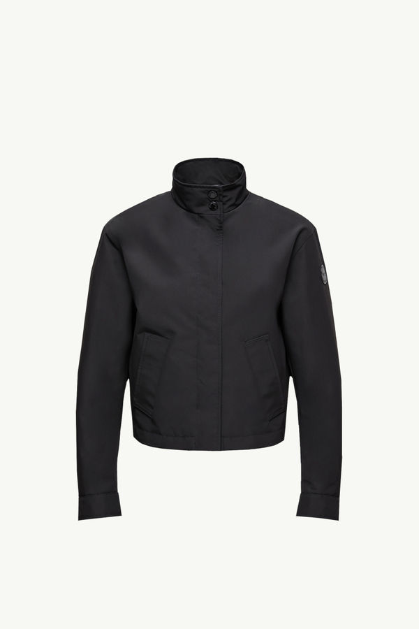 https://moncler-cdn.thron.com/api/v1/content-delivery/shares/dpx6uv/contents/K24031A00005M6518999_F/image/K24031A00005M6518999_F