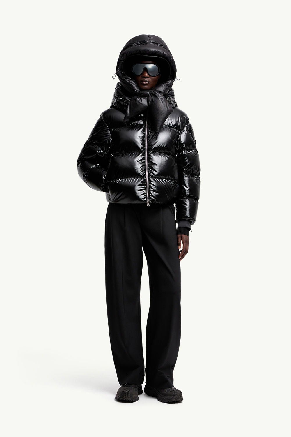 Moncler x EE72 by Edward Enninful Lothar Hooded Short Down Jacket Women Black Moncler 0