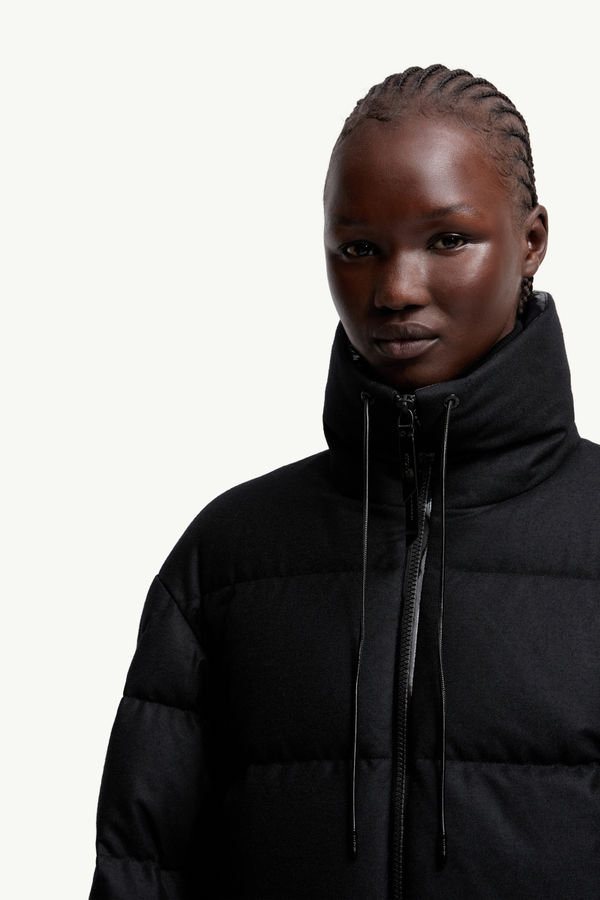 Piumino lungo Maarutha Moncler x EE72 di Edward Enninful Donna Nero Moncler 6