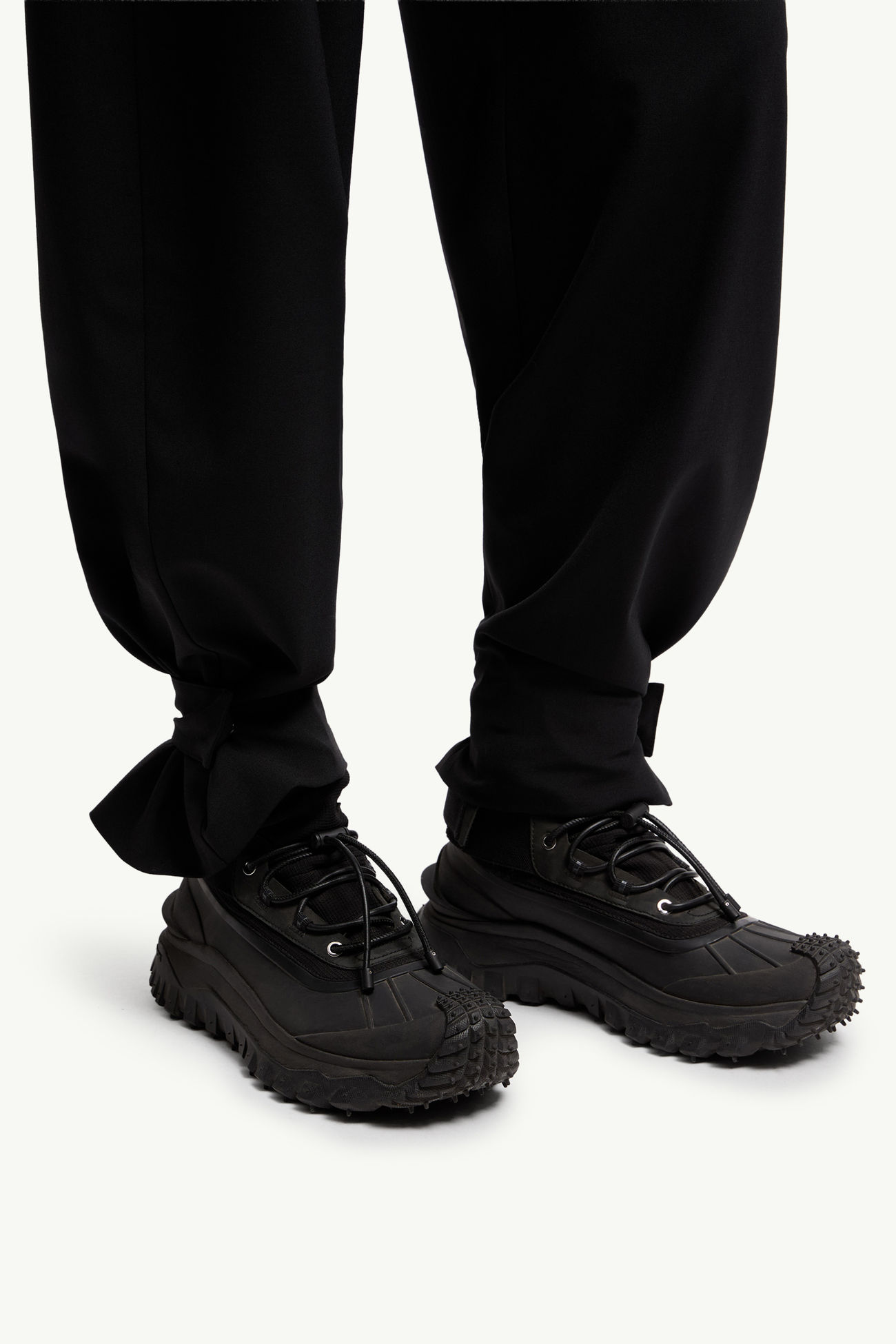 Pantaloni Moncler x EE72 di Edward Enninful in lana Donna Nero Moncler 5