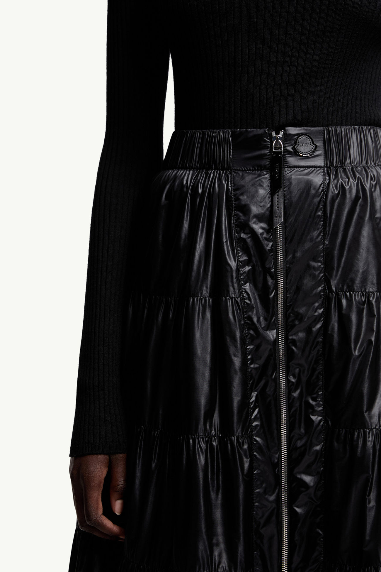 Moncler x EE72 by Edward Enninful スカート レディース ブラック Moncler 5