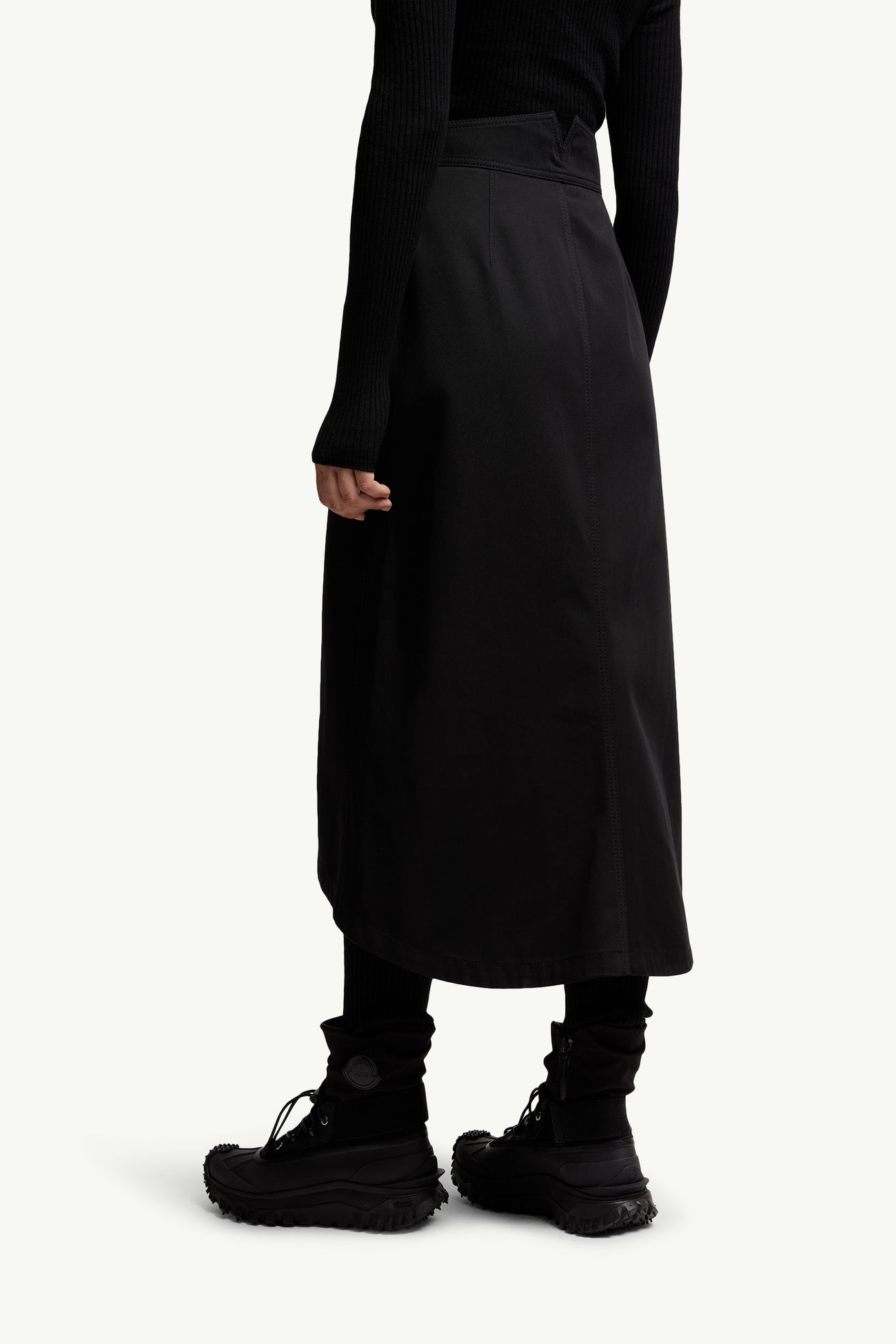 Gonna midi in gabardina di cotone Moncler x EE72 di Edward Enninful Donna Nero Moncler 4