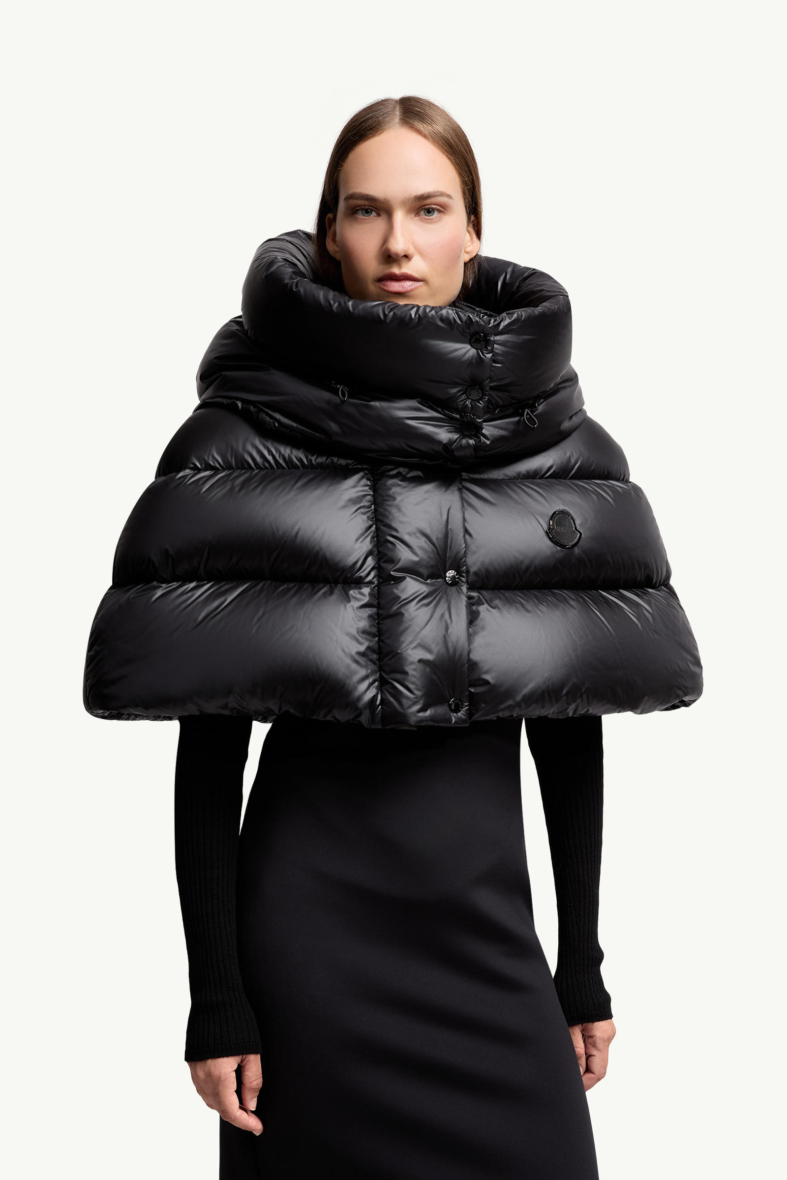 Cape à capuche Moncler x EE72 par Edward Enninful Femmes Noir Moncler 3