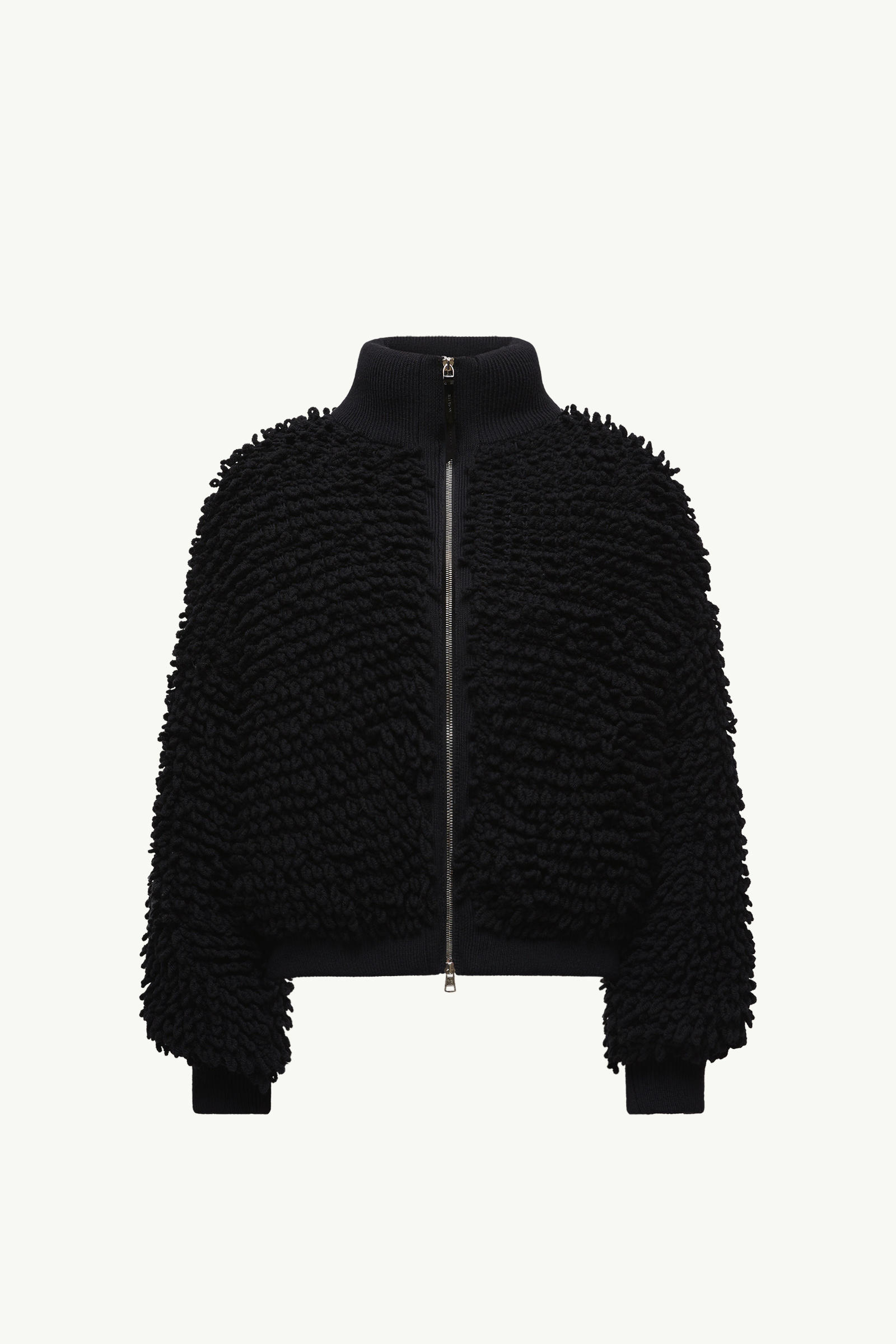 https://moncler-cdn.thron.com/api/v1/content-delivery/shares/dpx6uv/contents/K24039B00004M6567999_F/image/K24039B00004M6567999_F