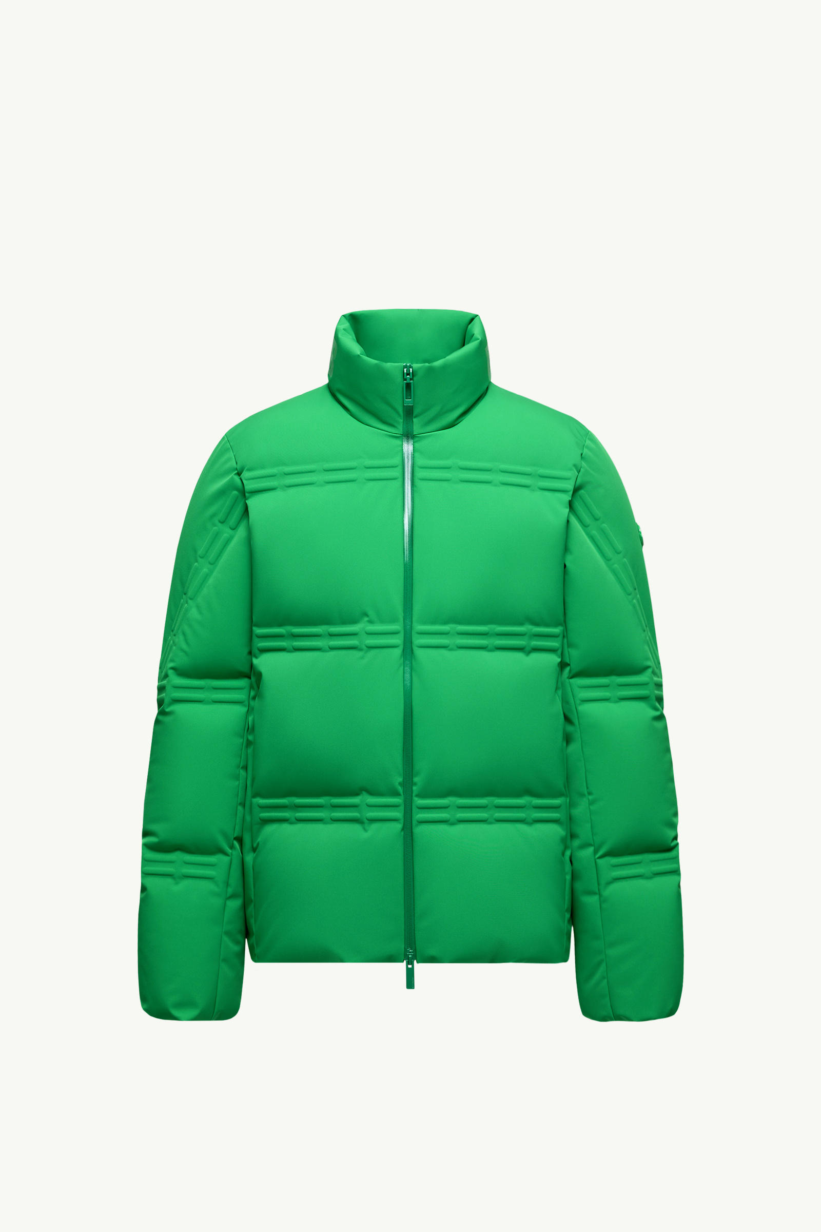 https://moncler-cdn.thron.com/api/v1/content-delivery/shares/dpx6uv/contents/K24041A00013M697986U_F/image/K24041A00013M697986U_F