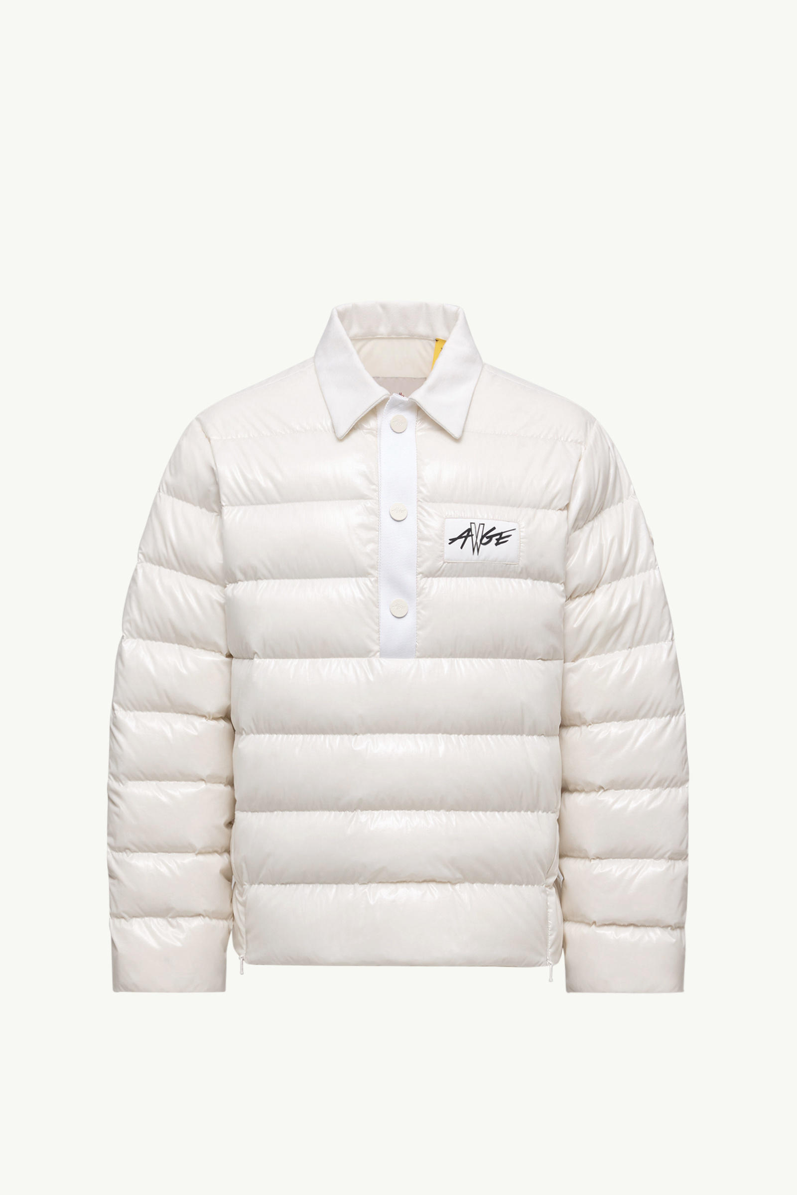 https://moncler-cdn.thron.com/api/v1/content-delivery/shares/dpx6uv/contents/K24041G00002M6940034_F/image/K24041G00002M6940034_F