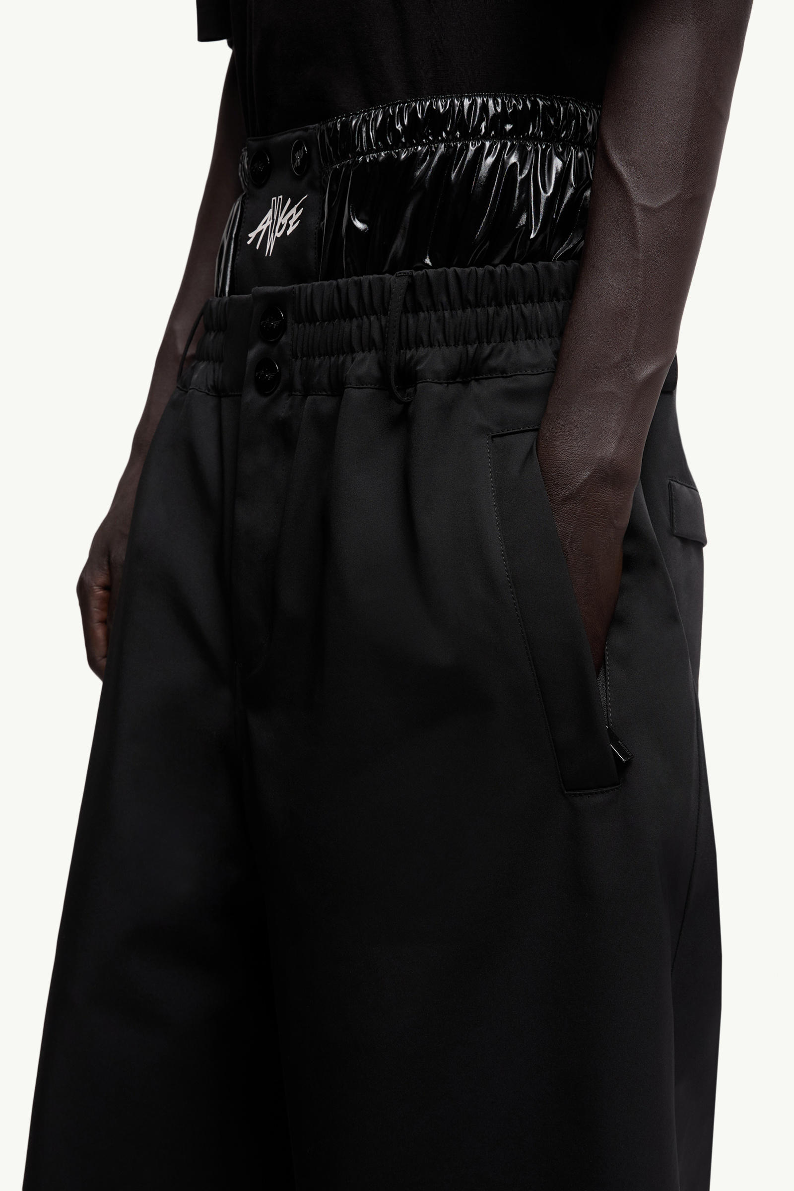 Moncler x A$AP Rocky男女款标识印花短裤 中性 黑色 Moncler 5