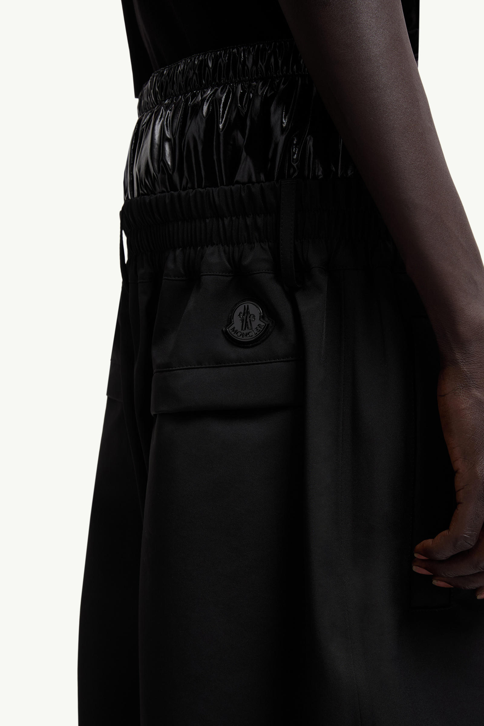 Moncler x A$AP Rocky男女款标识印花短裤 中性 黑色 Moncler 6