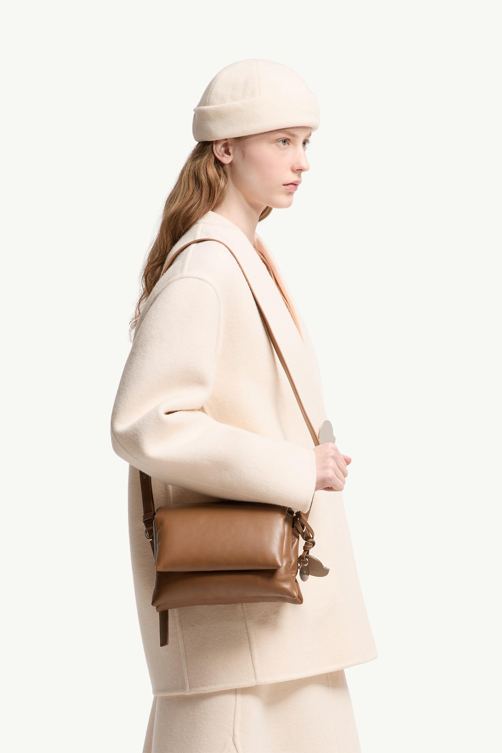 キャメルベージュ Moncler + JIL SANDER Envelope クロスボディバッグ