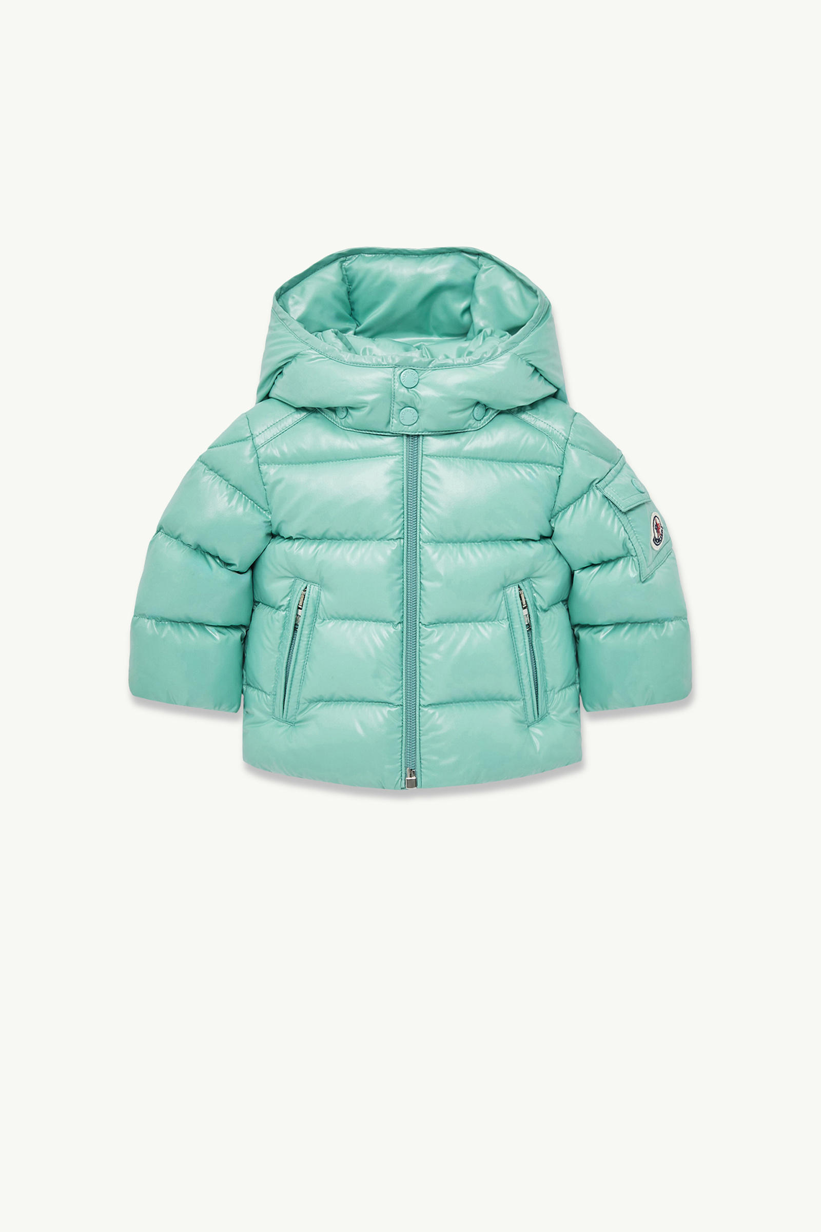 https://moncler-cdn.thron.com/api/v1/content-delivery/shares/dpx6uv/contents/K29511A00001597Z881B_F/image/K29511A00001597Z881B_F