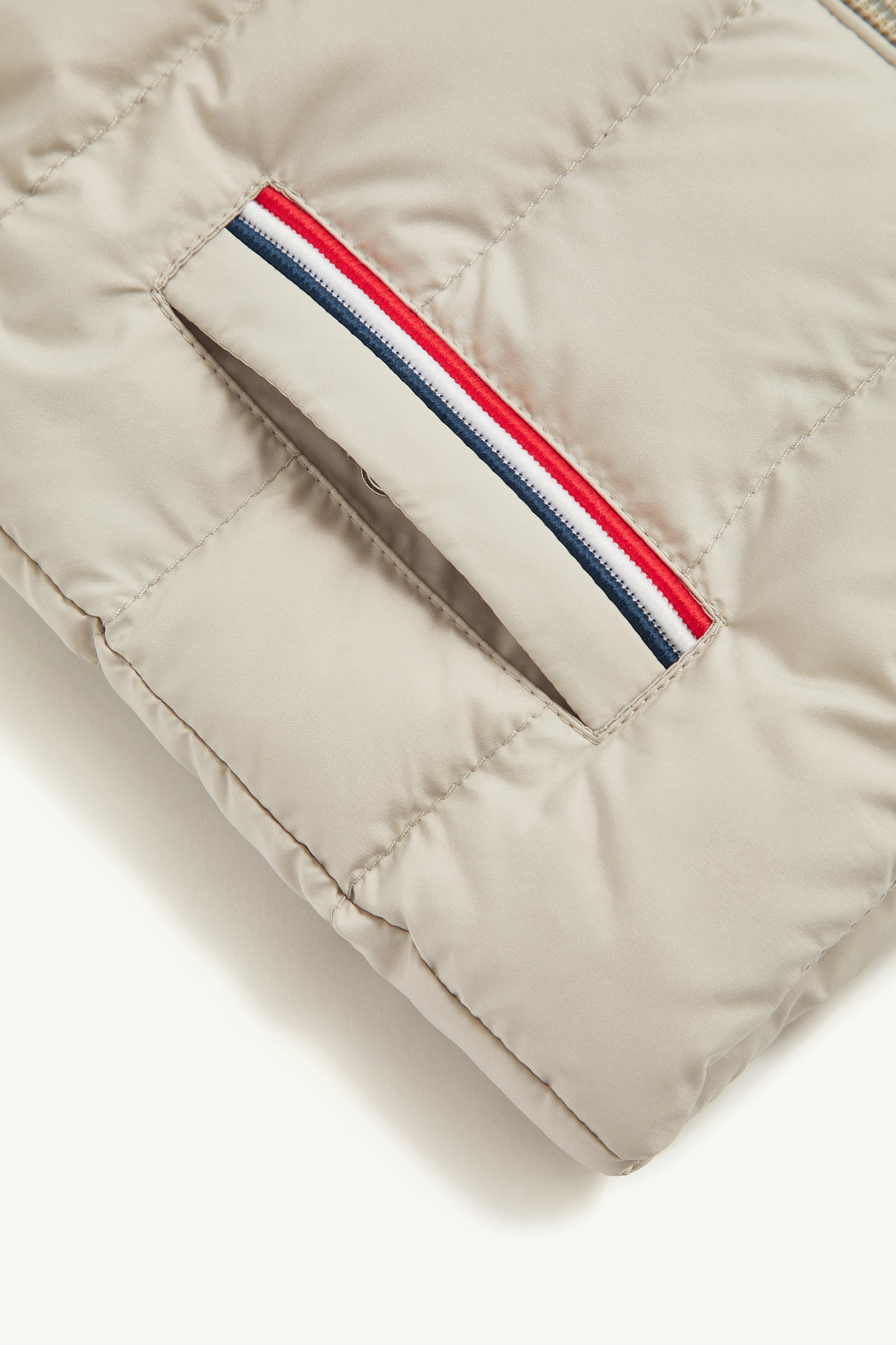Buang Down Gilet Boy Light Beige Moncler 3
