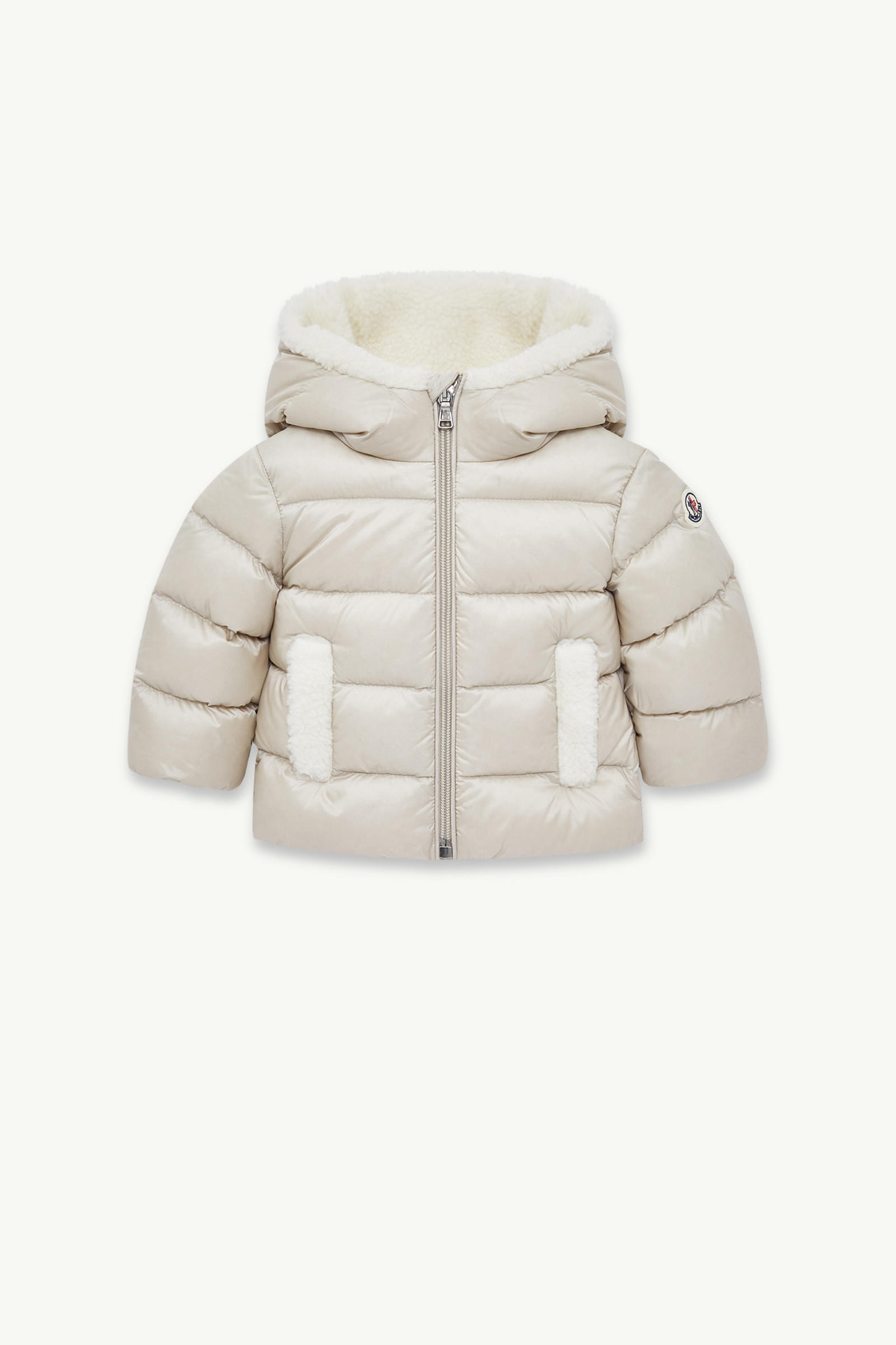 https://moncler-cdn.thron.com/api/v1/content-delivery/shares/dpx6uv/contents/K29511A00011597YF268_F/image/K29511A00011597YF268_F