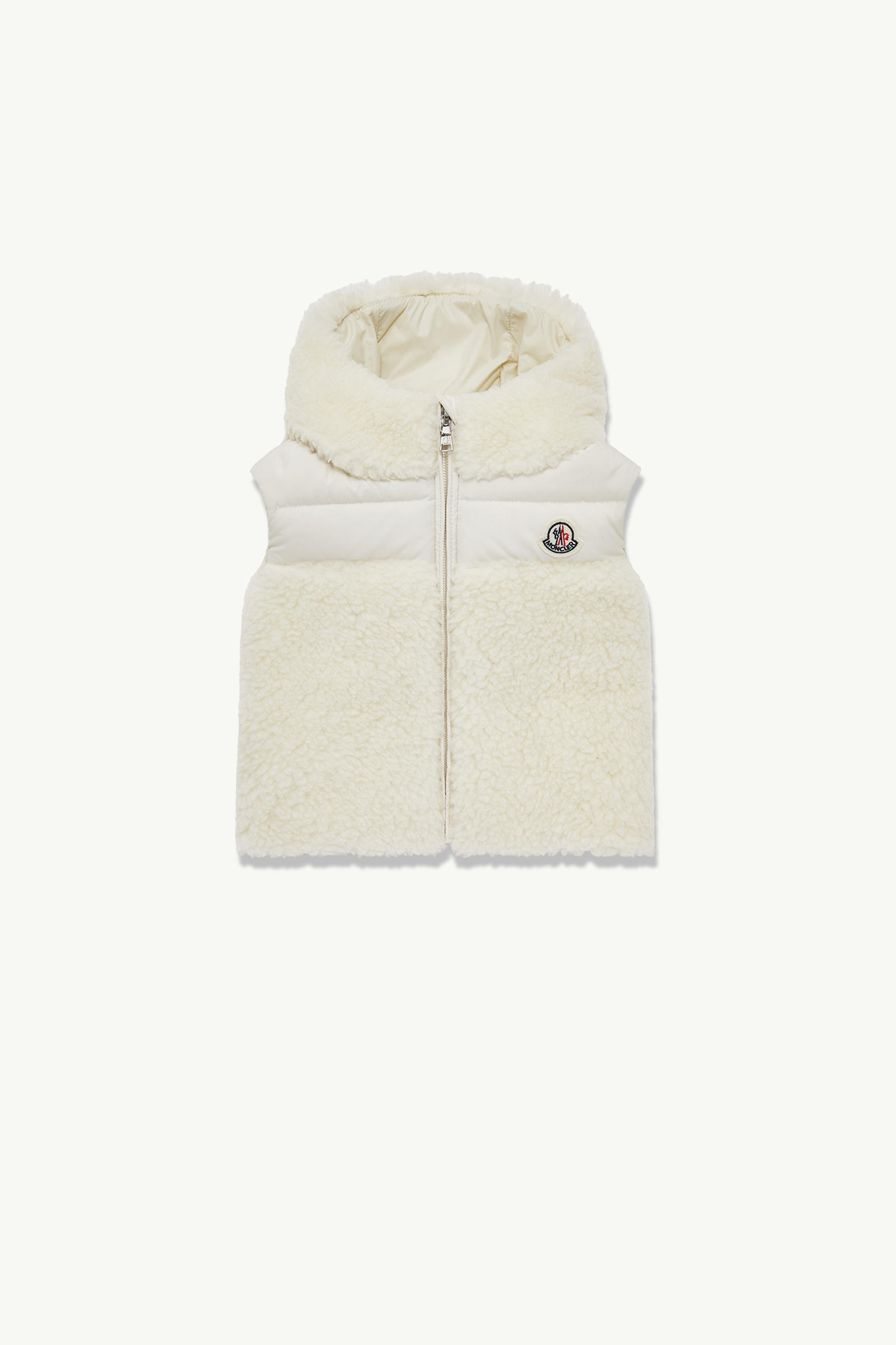 https://moncler-cdn.thron.com/api/v1/content-delivery/shares/dpx6uv/contents/K29511A0001589A3X037_F/image/K29511A0001589A3X037_F
