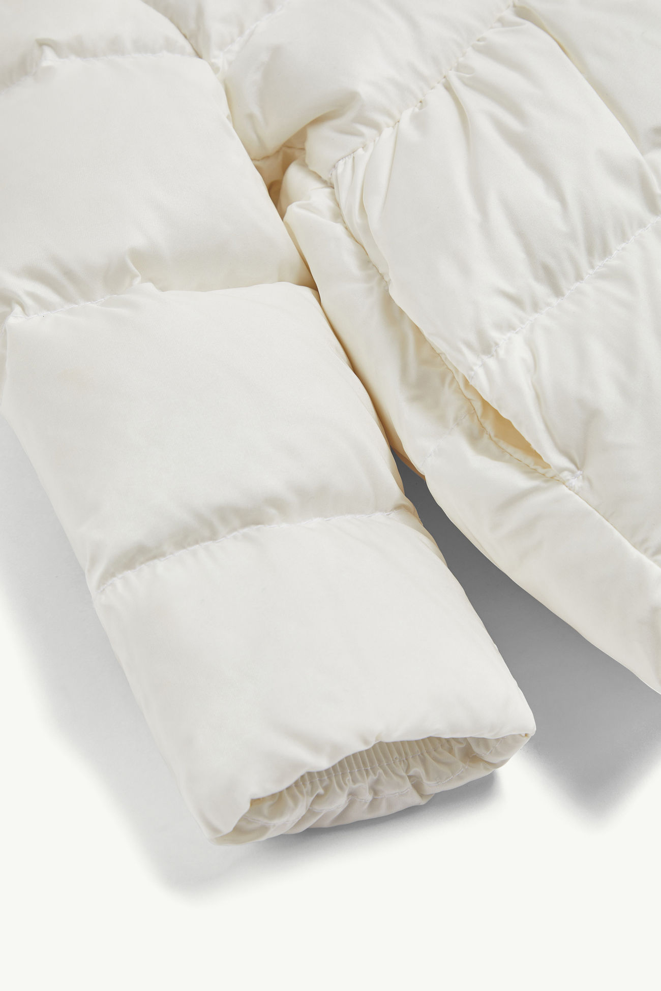 Joelette Packable Down Jacket Girl White Moncler 3
